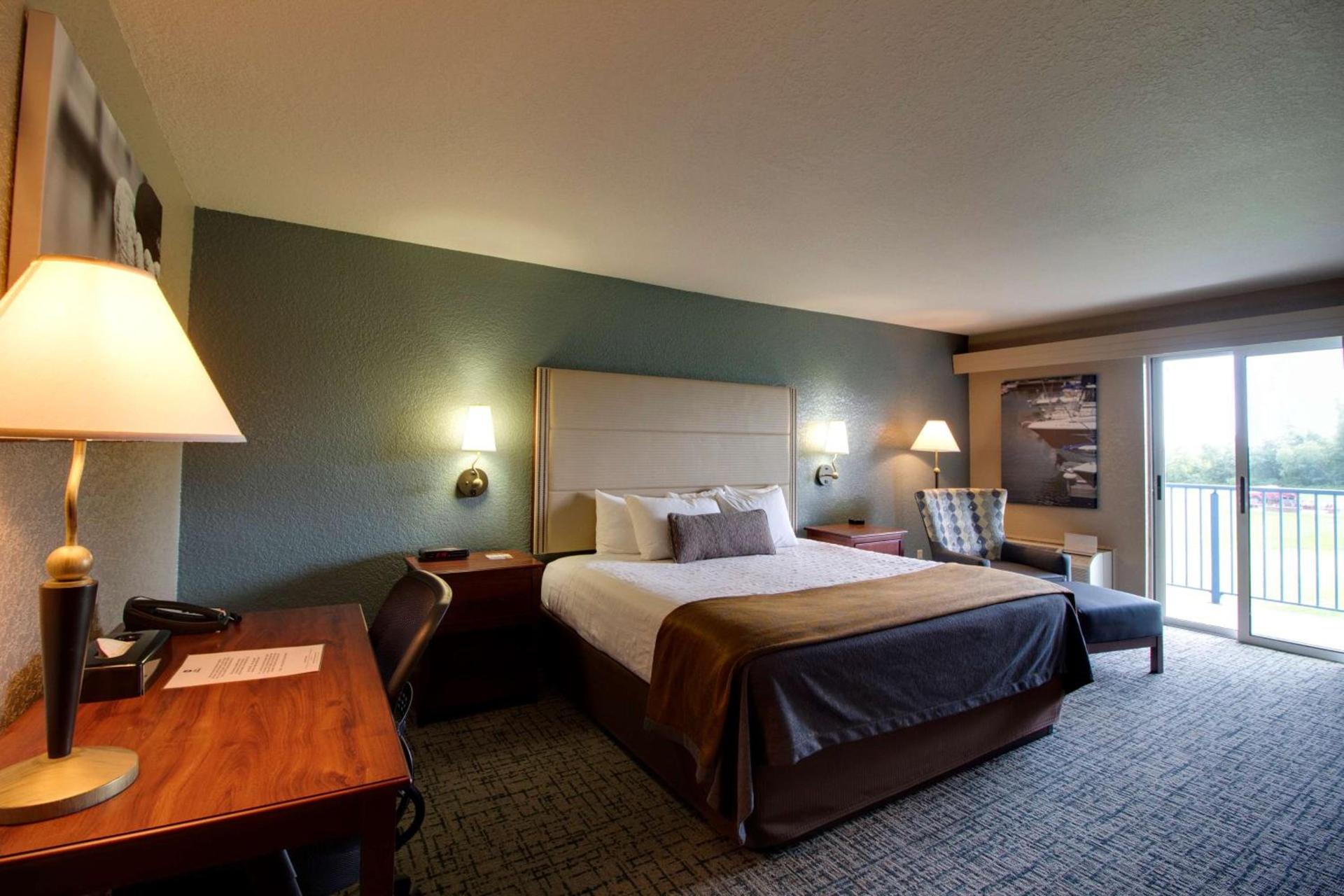 Best Western Harbour Pointe Lakefront photo 18