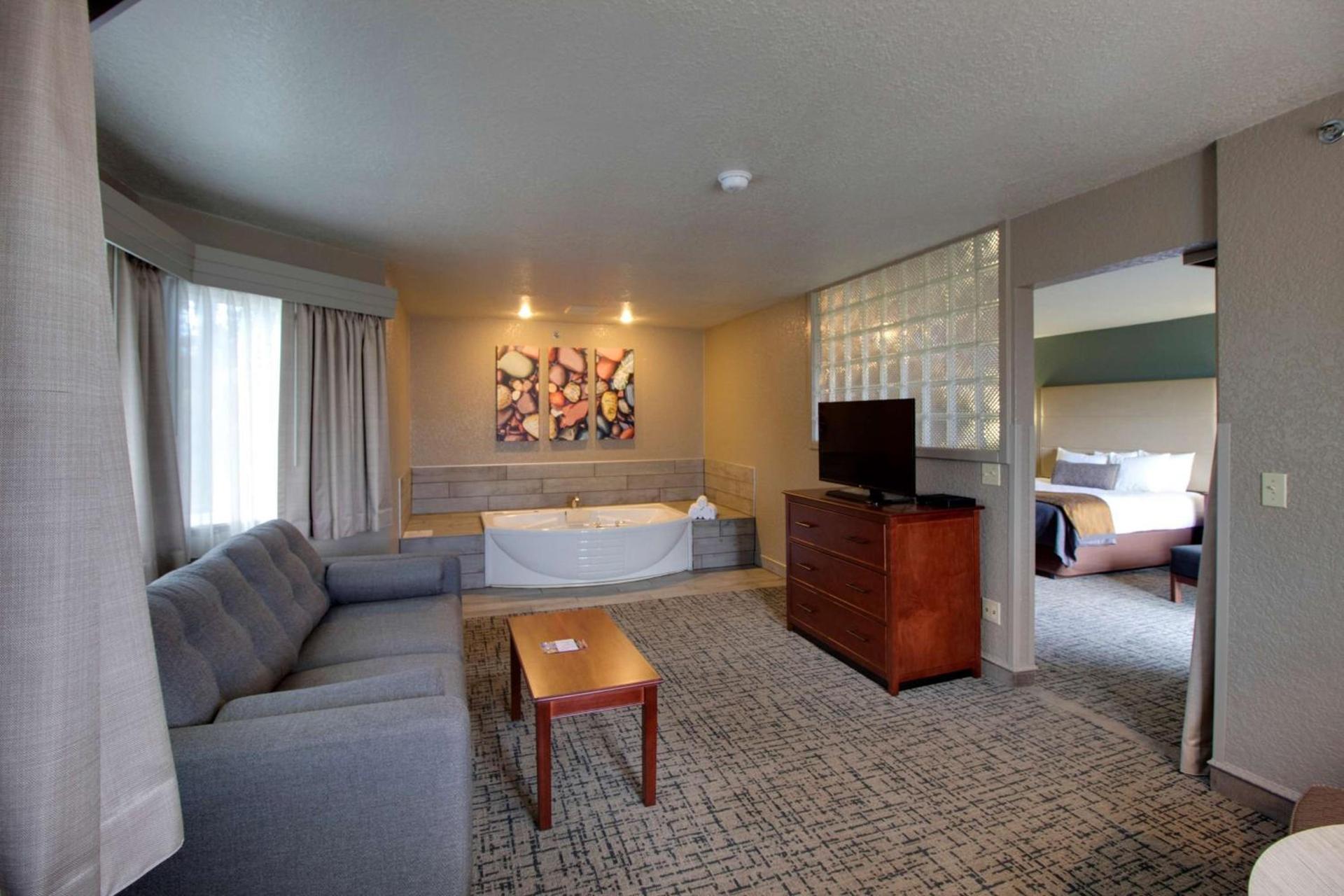 Best Western Harbour Pointe Lakefront photo 84