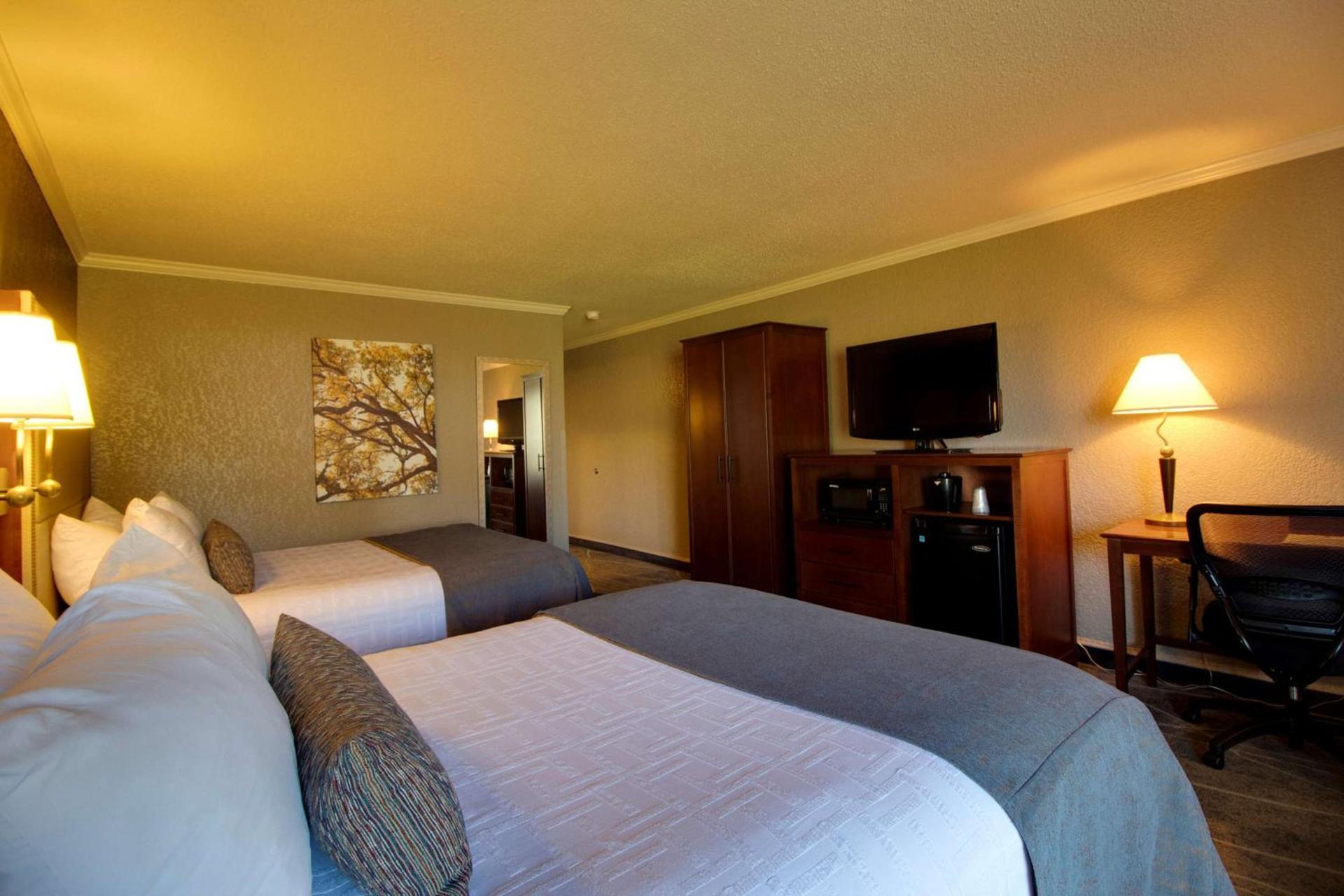 Best Western Harbour Pointe Lakefront photo 20