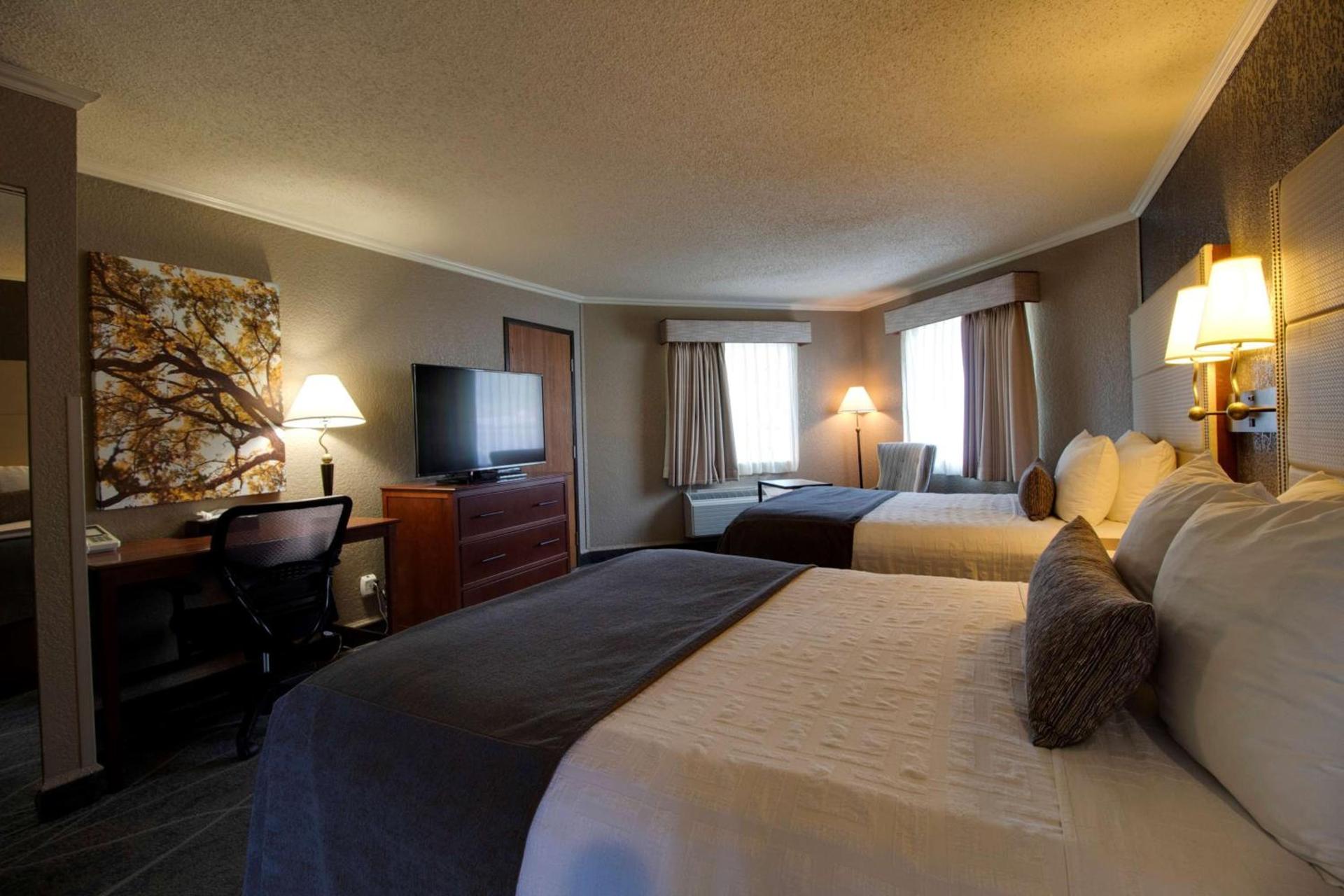 Best Western Harbour Pointe Lakefront photo 23