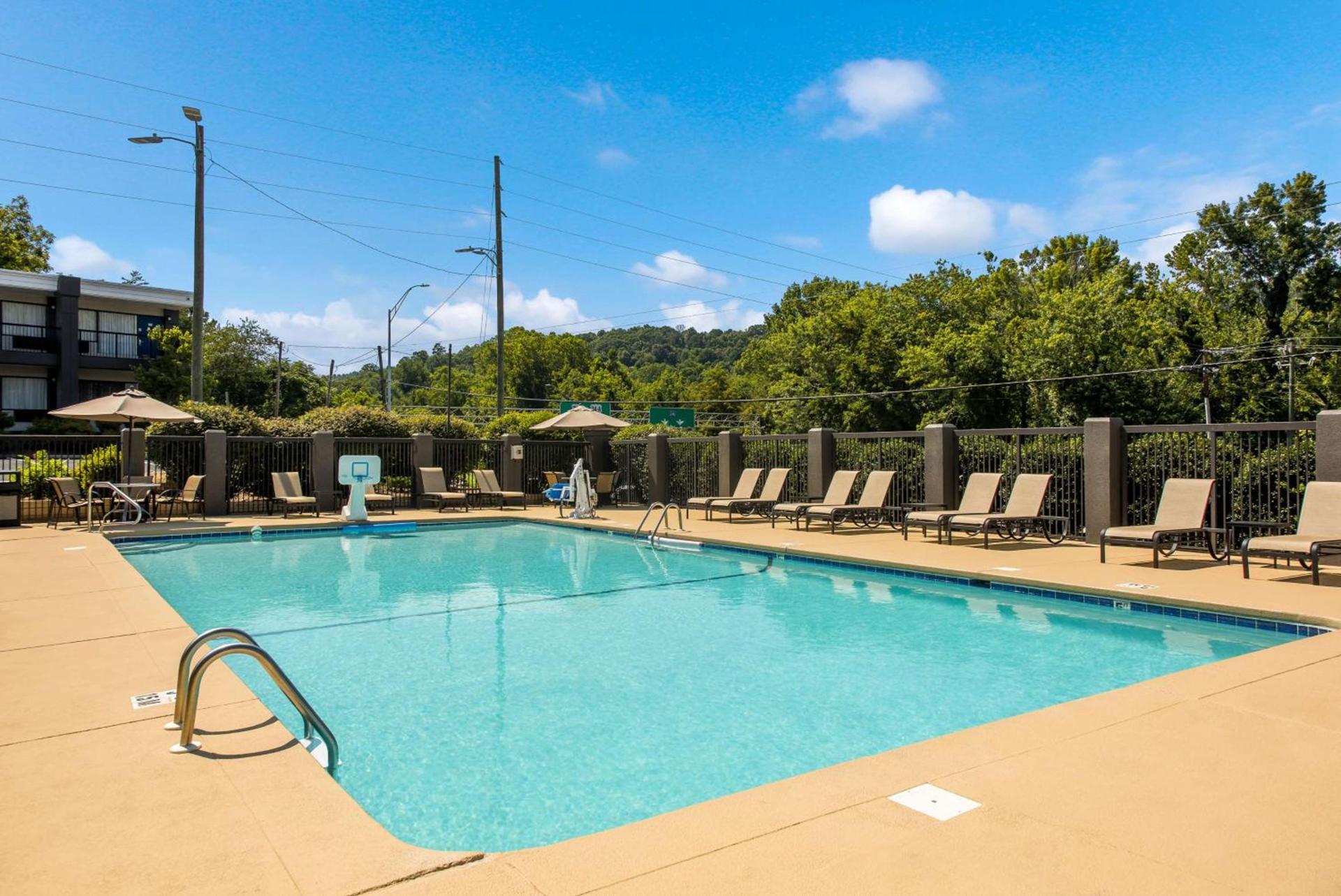 Best Western Asheville-Blue Ridge Parkway photo 3