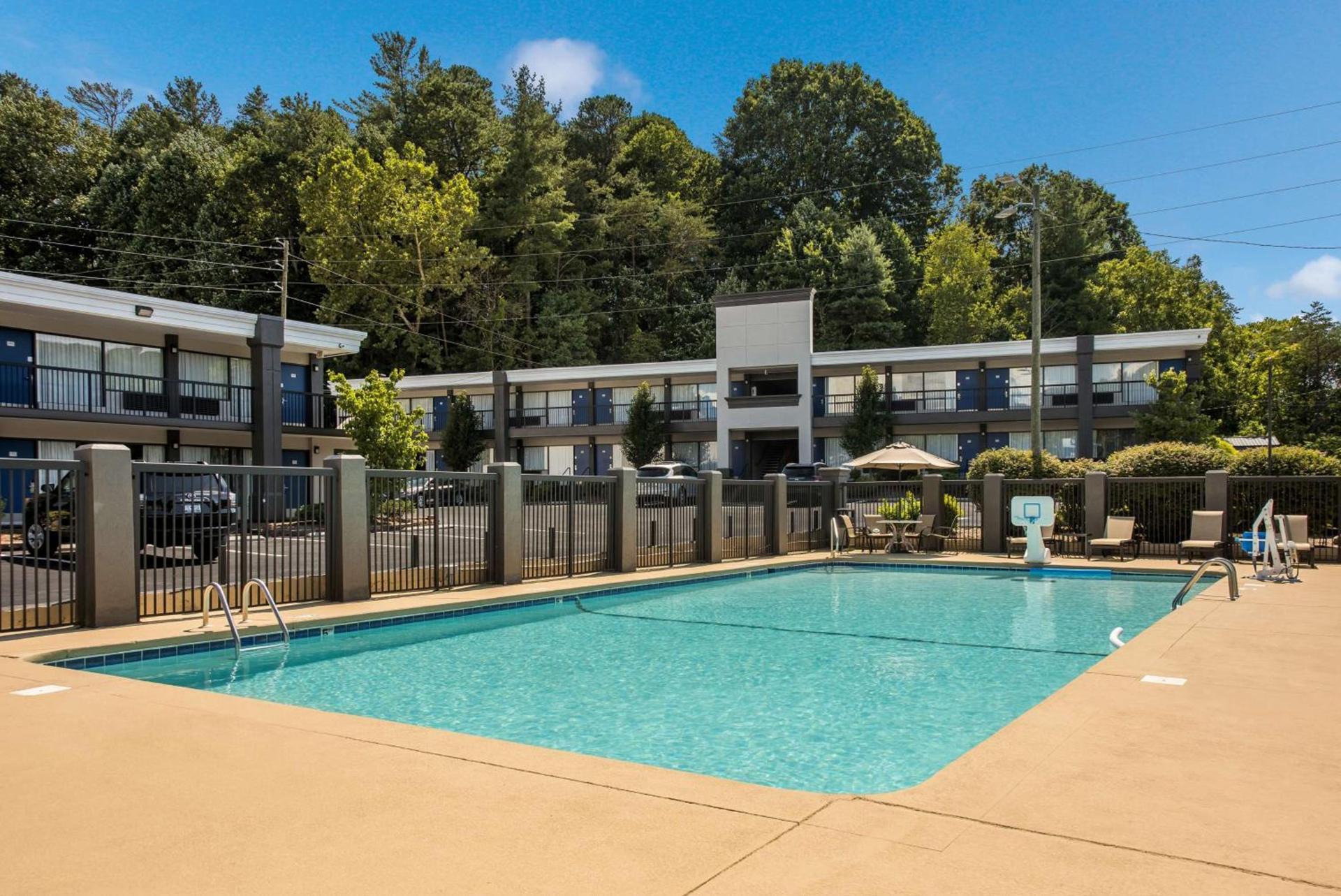 Best Western Asheville-Blue Ridge Parkway photo 29