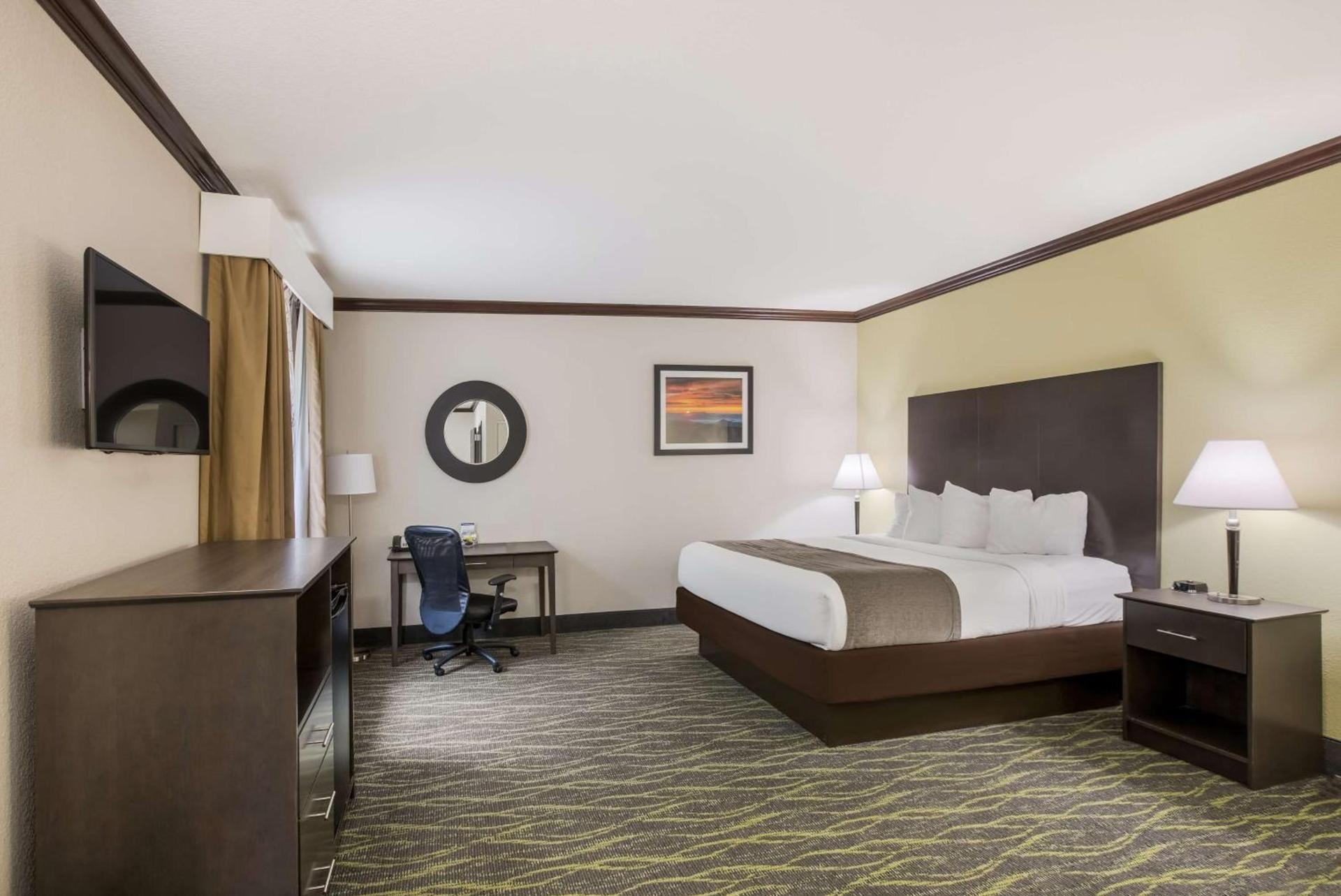 Best Western Asheville-Blue Ridge Parkway photo 14