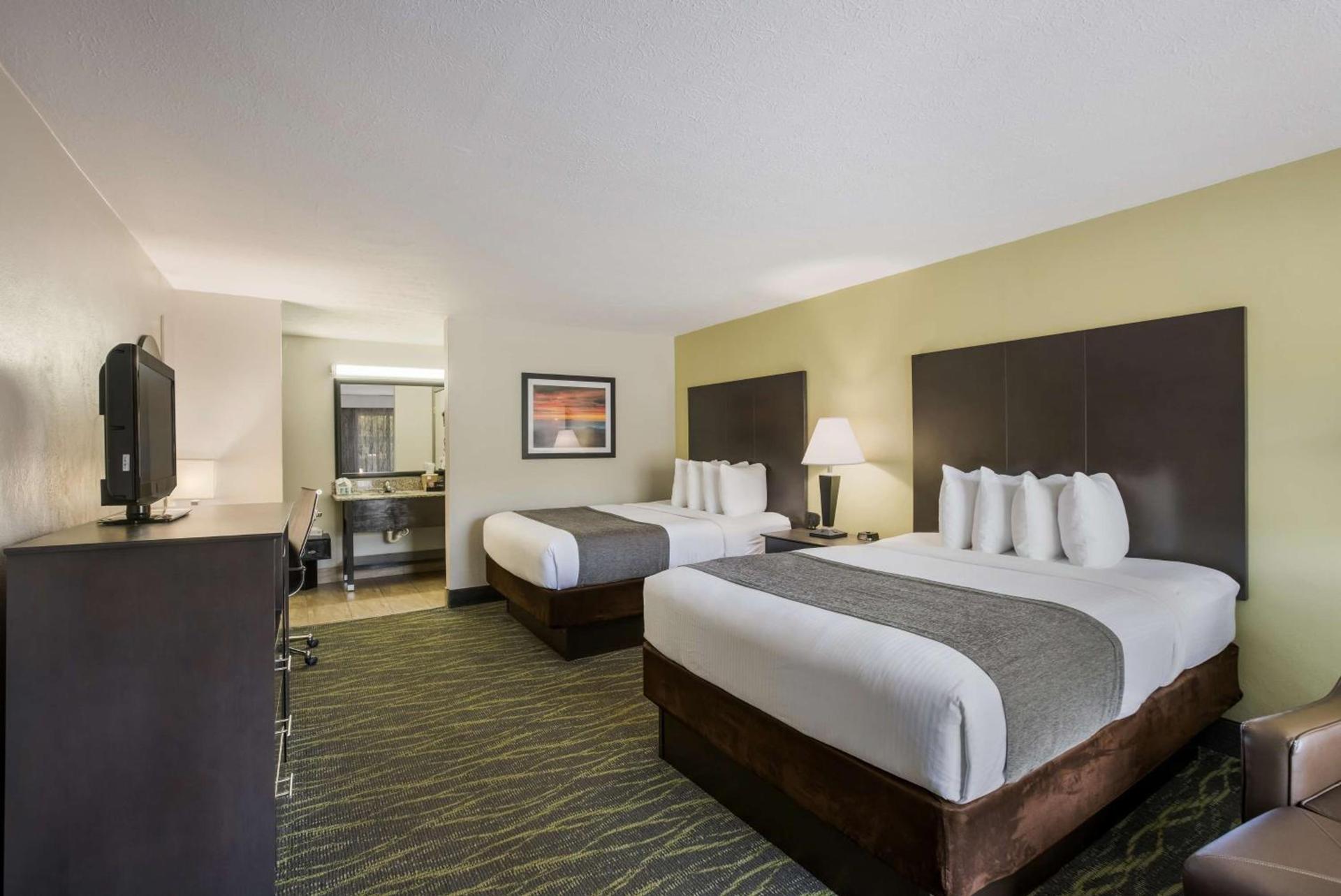 Best Western Asheville-Blue Ridge Parkway photo 12