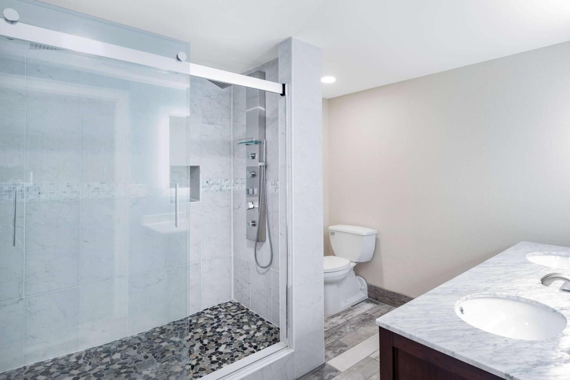Wyndham Garden Kenosha Harborside photo 19