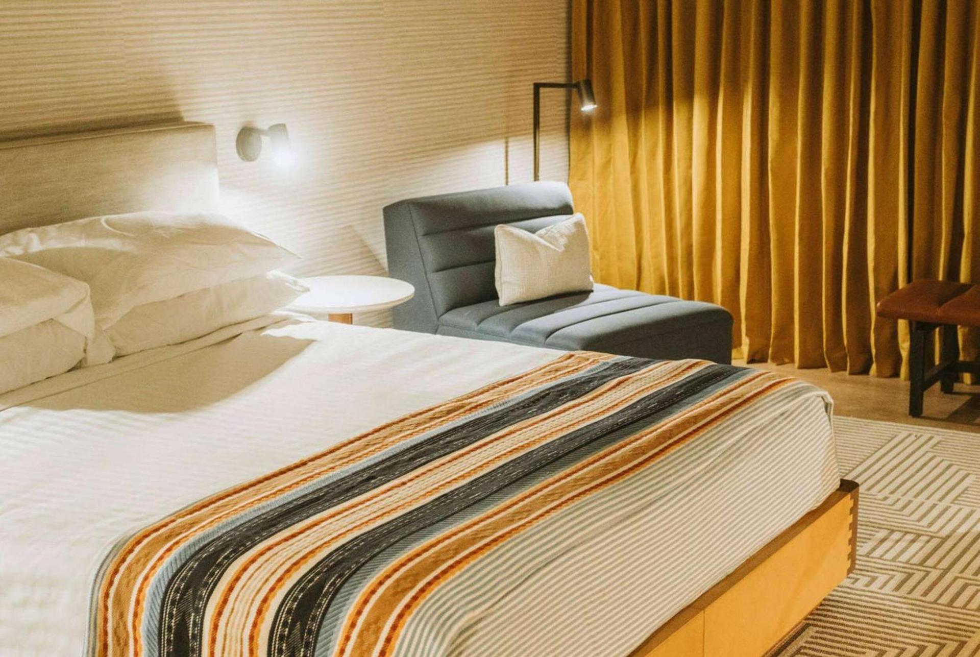 Hotel Tupelo, a Wyndham Hotel photo 4