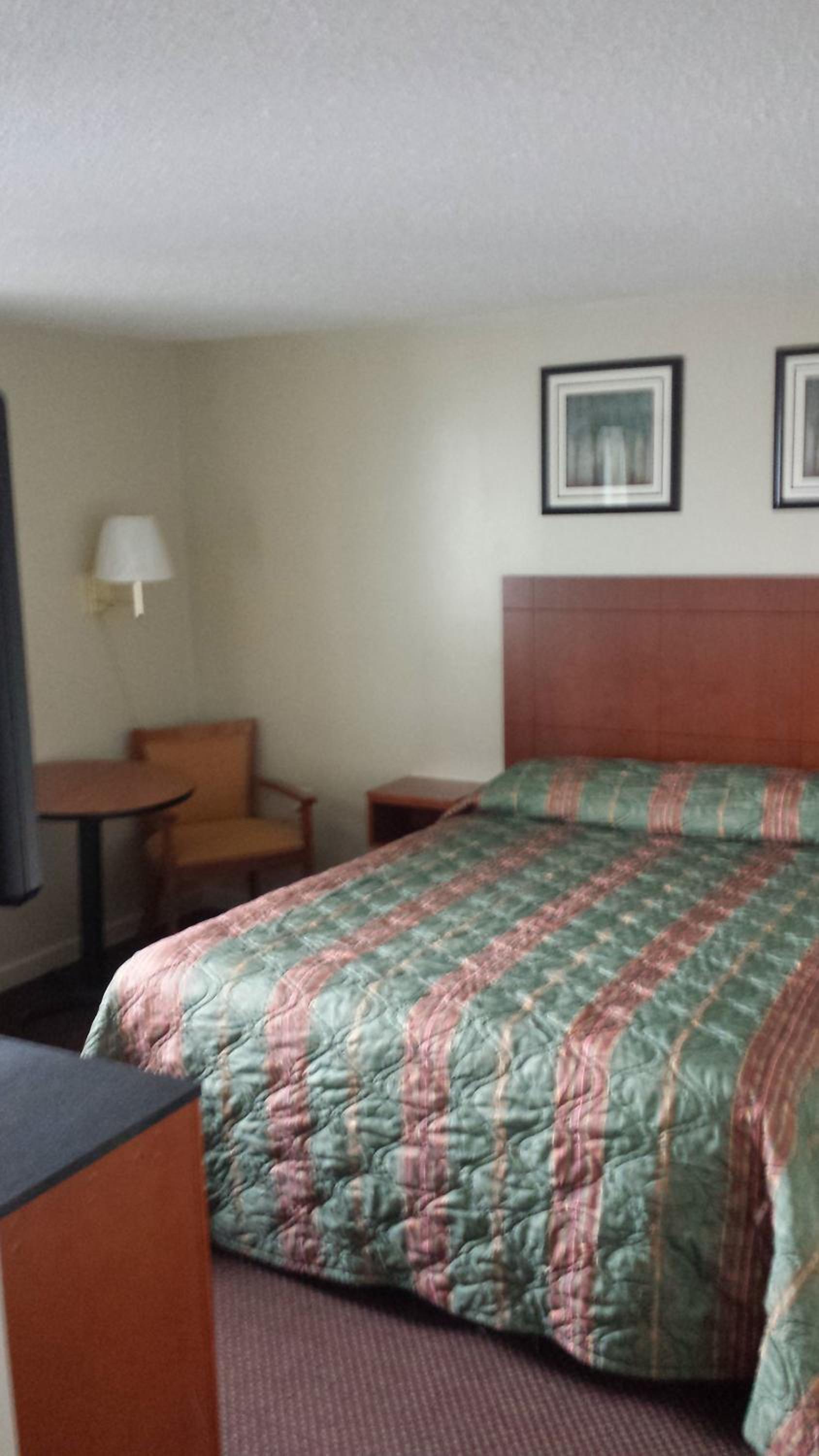 Royal Inn Motel photo 9