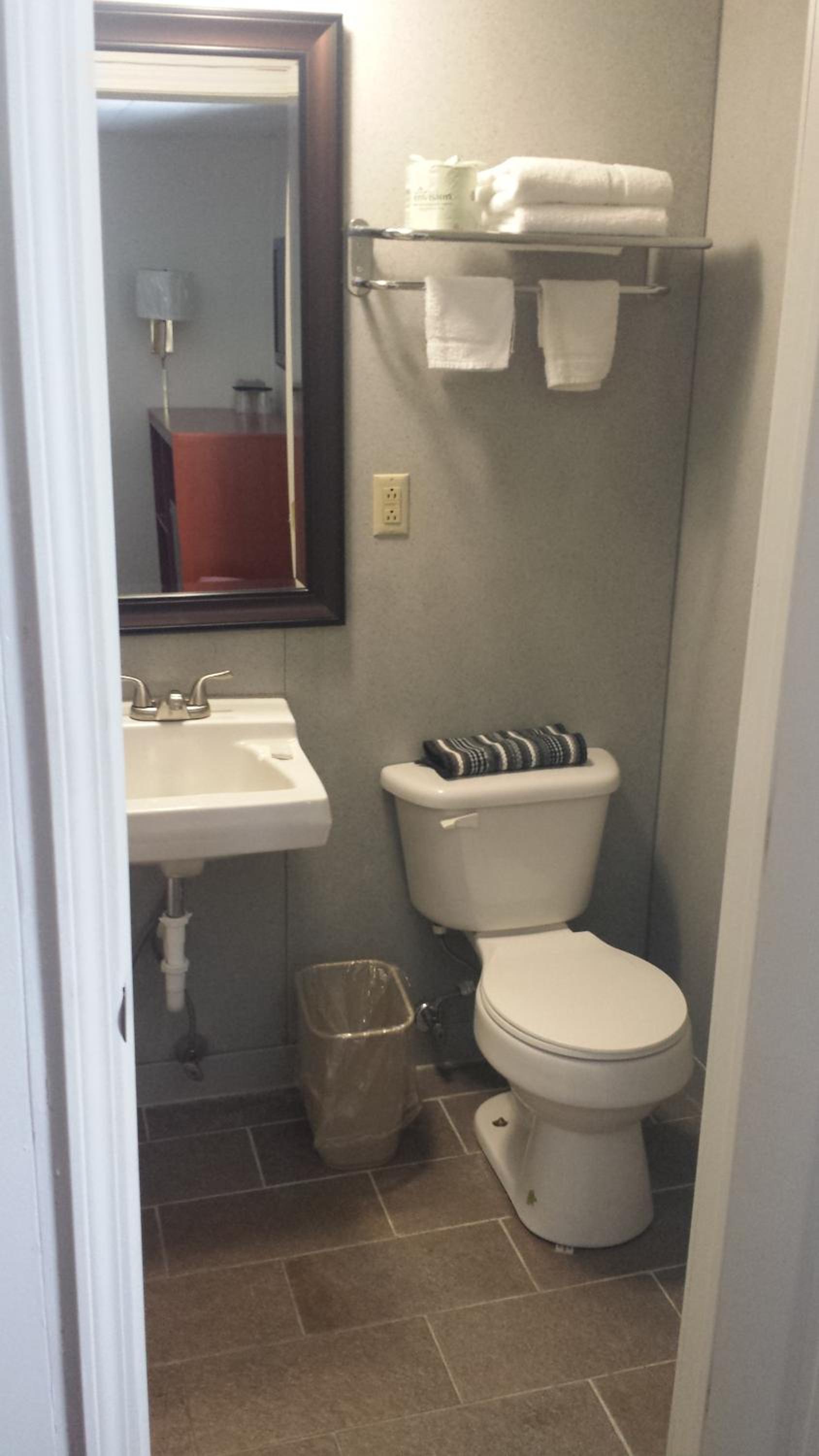 Royal Inn Motel photo 8