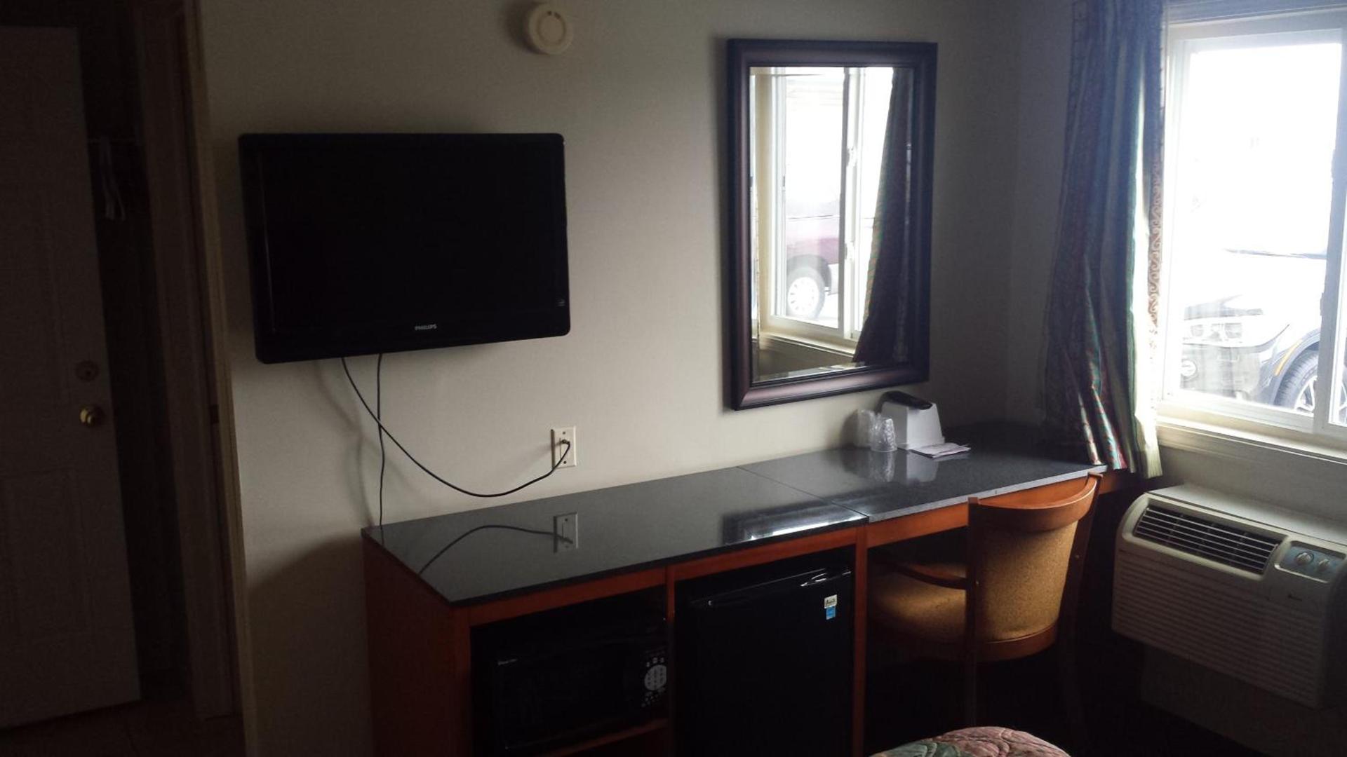 Royal Inn Motel photo 7