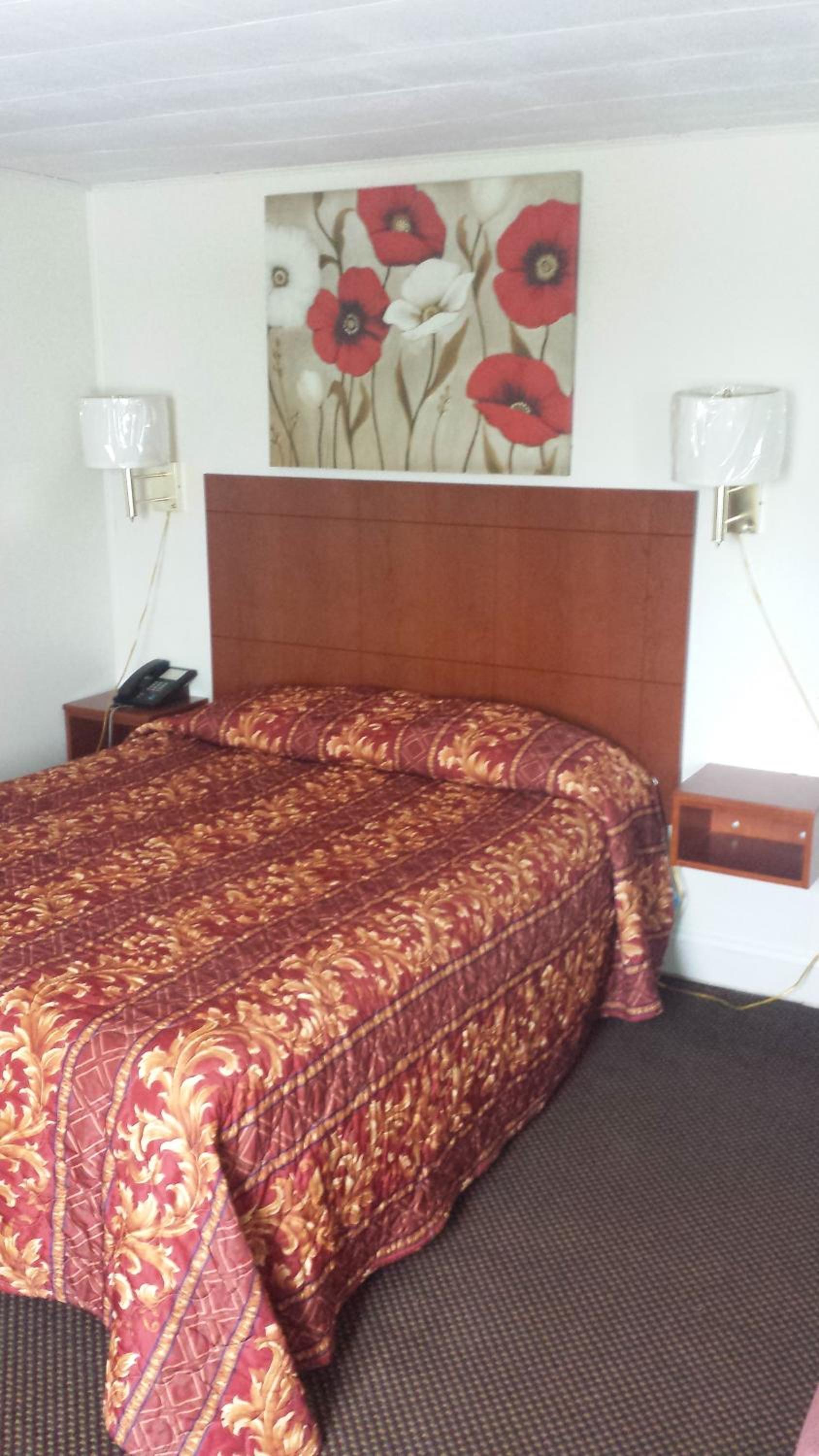 Royal Inn Motel photo 10
