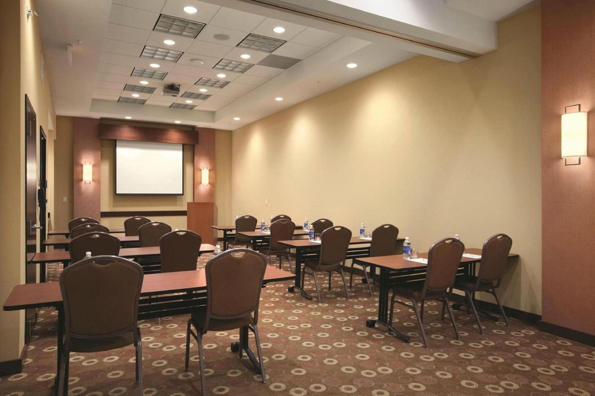 Hyatt Place Des Moines Downtown photo 37