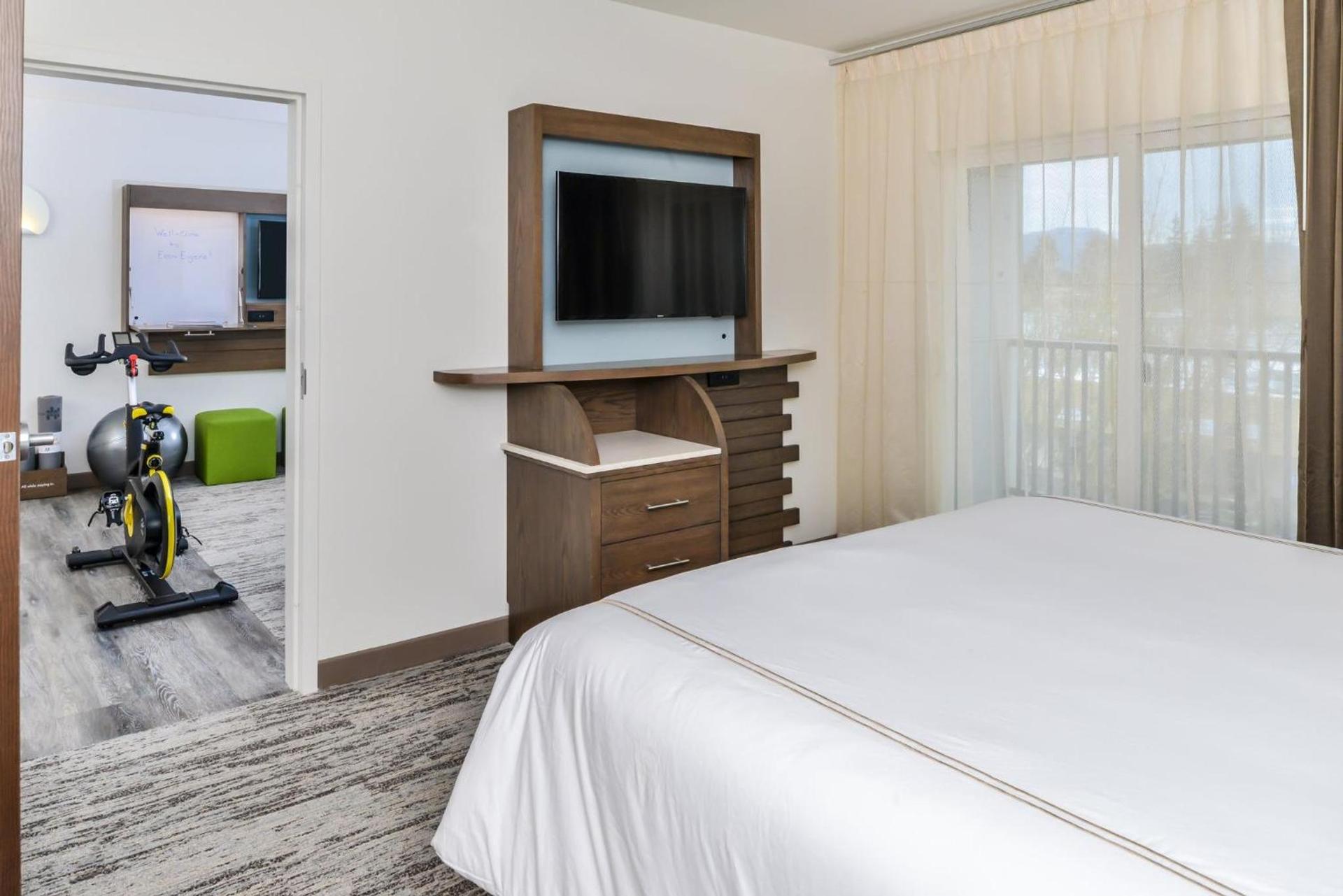 Courtyard by Marriott Eugene Downtown photo 63
