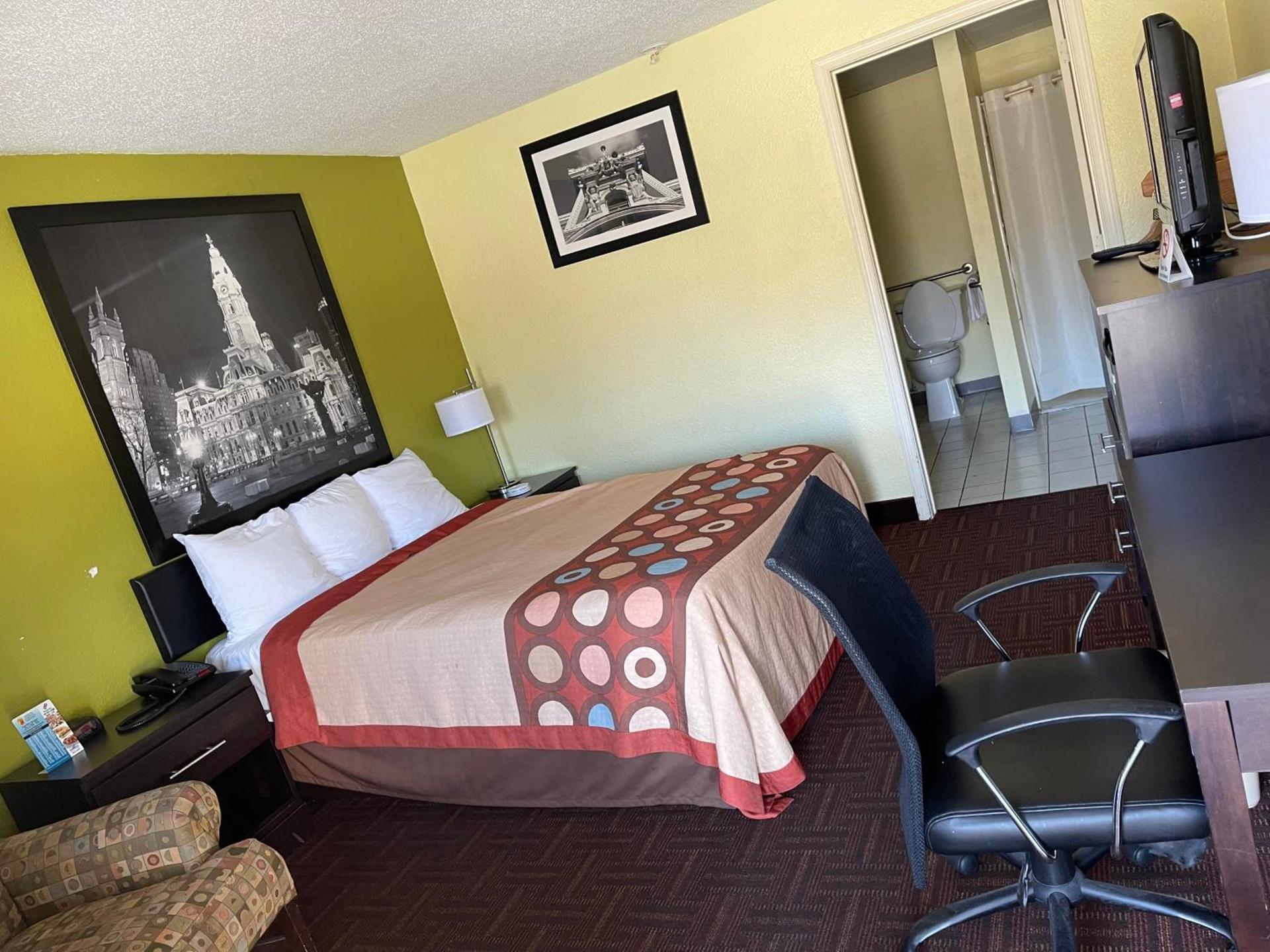 Red Carpet Inn and Suites photo 4