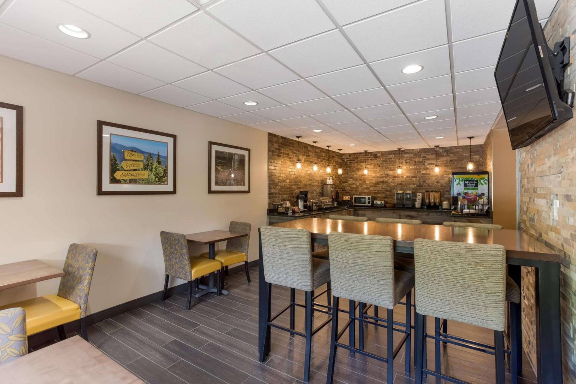 Best Western Logan Inn photo 7