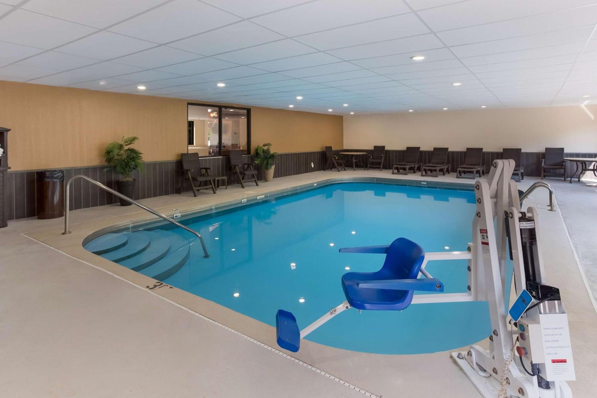 Best Western Logan Inn photo 8