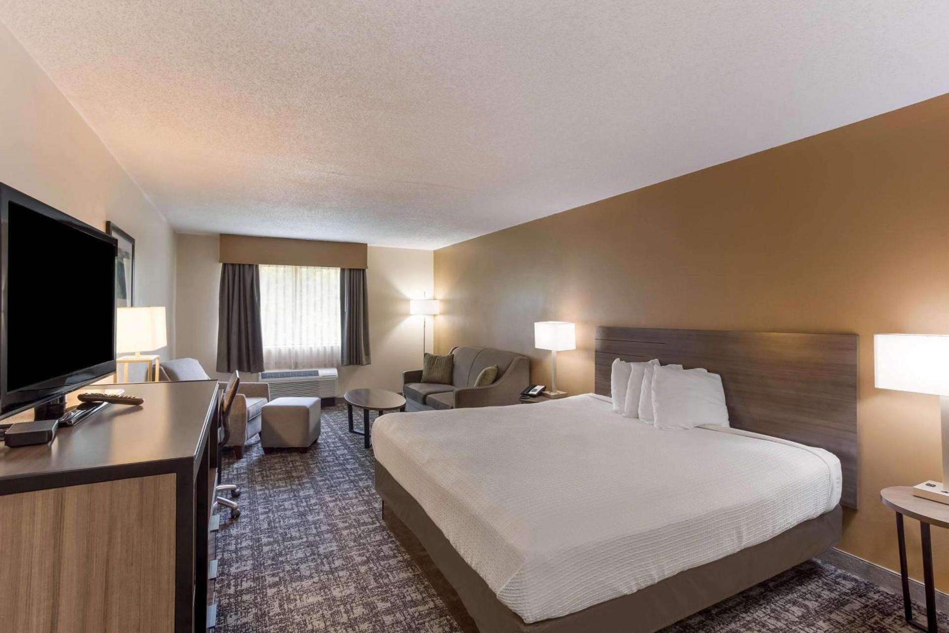 Best Western Logan Inn photo 4