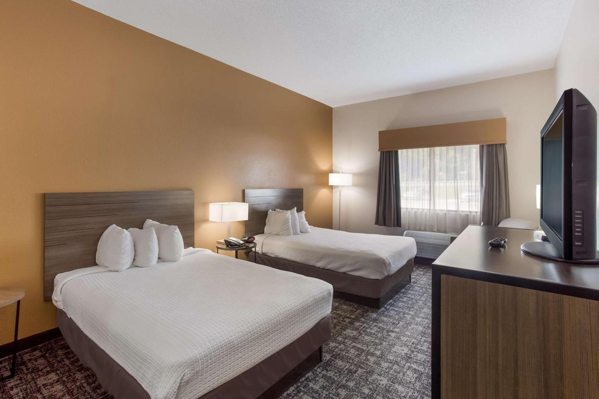 Best Western Logan Inn photo 5