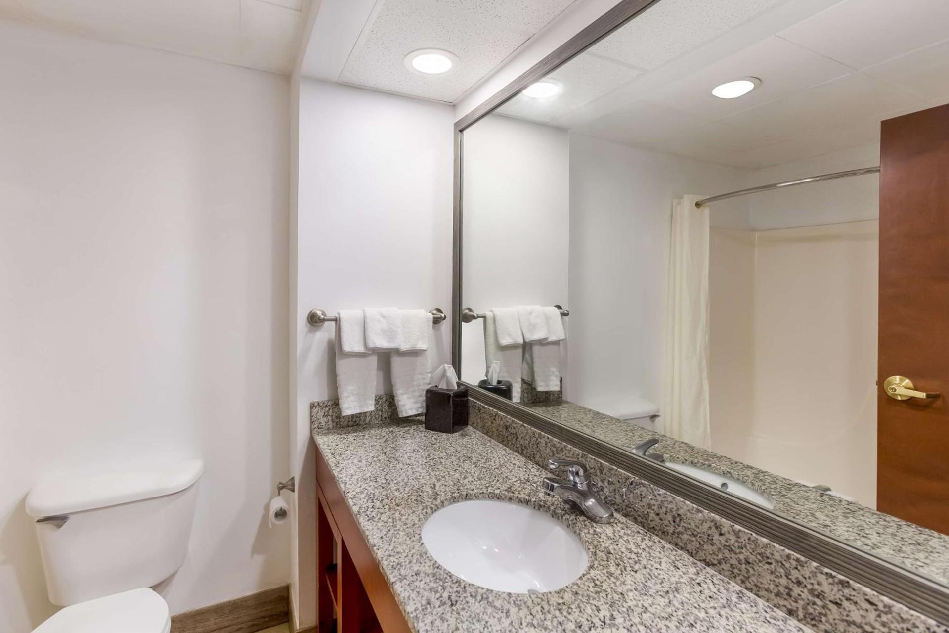Best Western Logan Inn photo 19