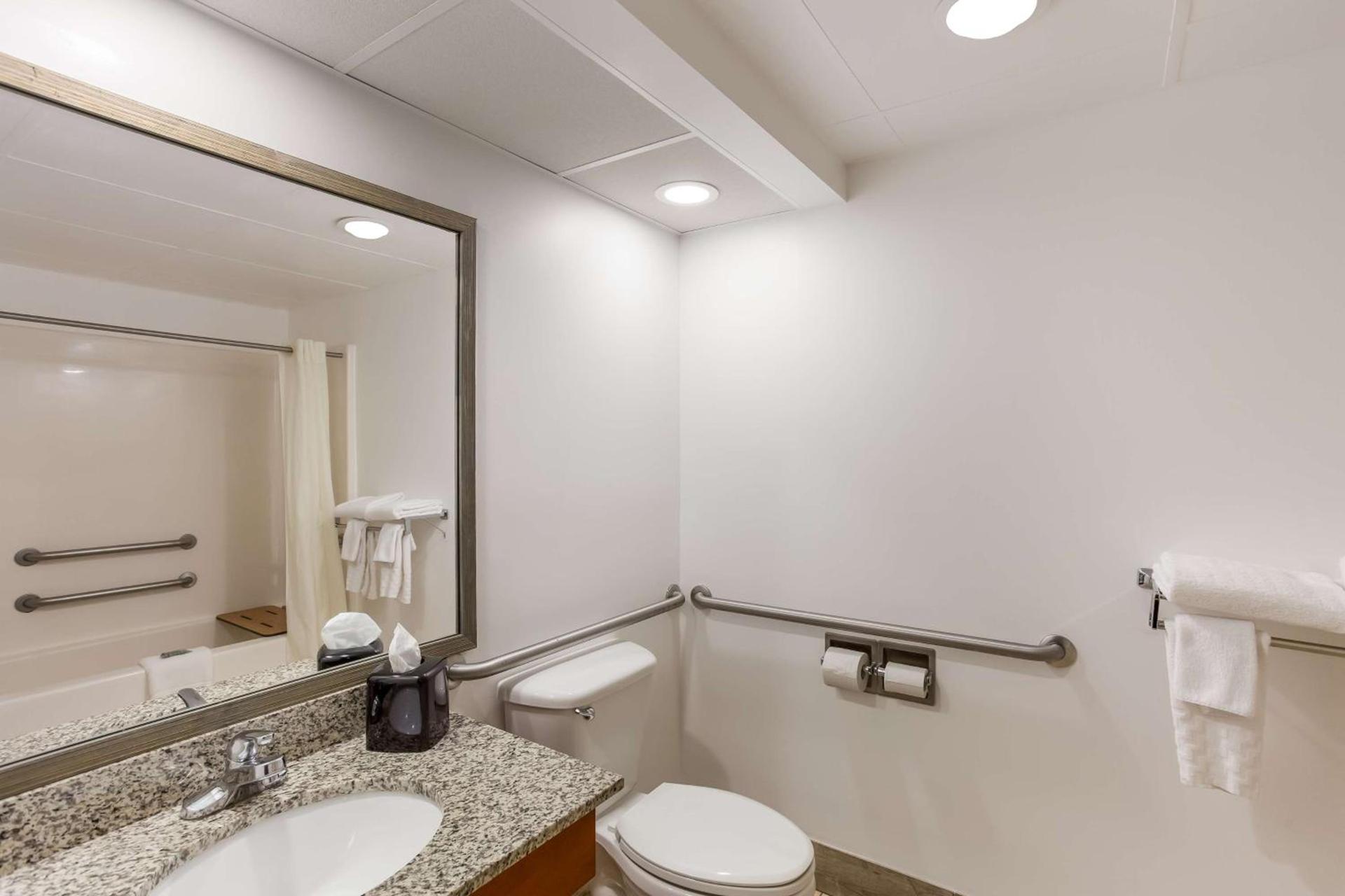 Best Western Logan Inn photo 21