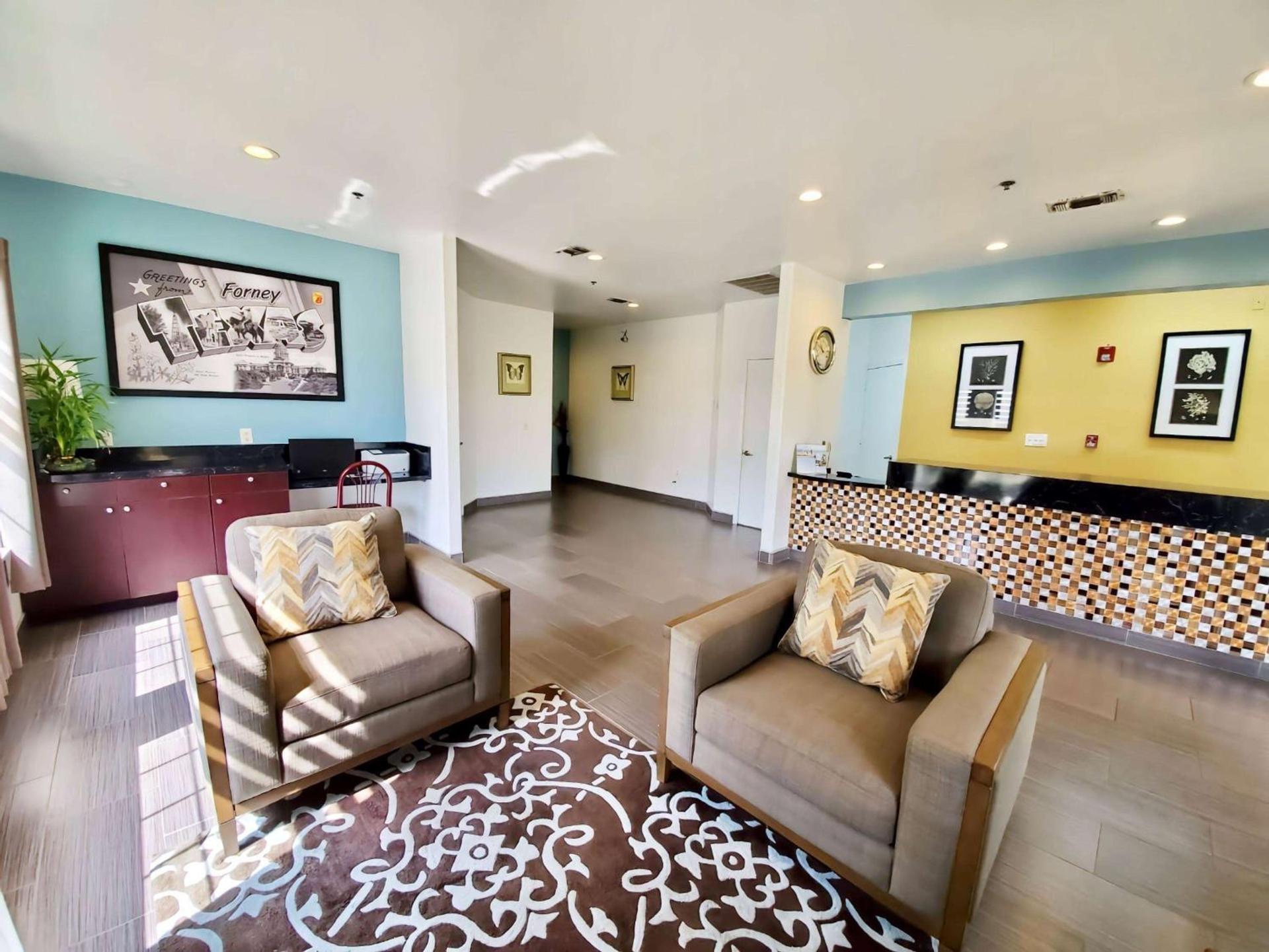 Scottish Inns & Suites Forney photo 3