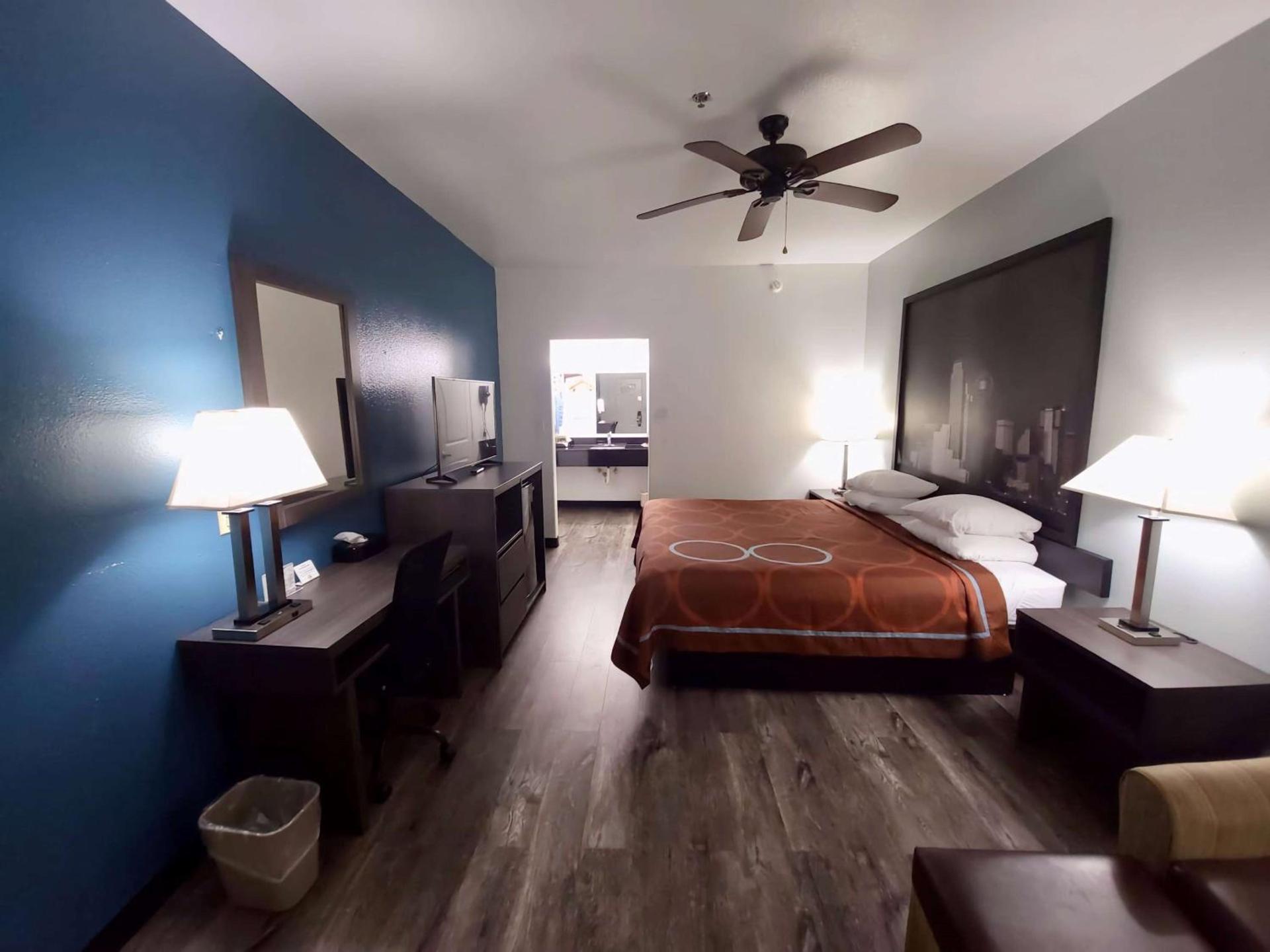 Scottish Inns & Suites Forney photo 2