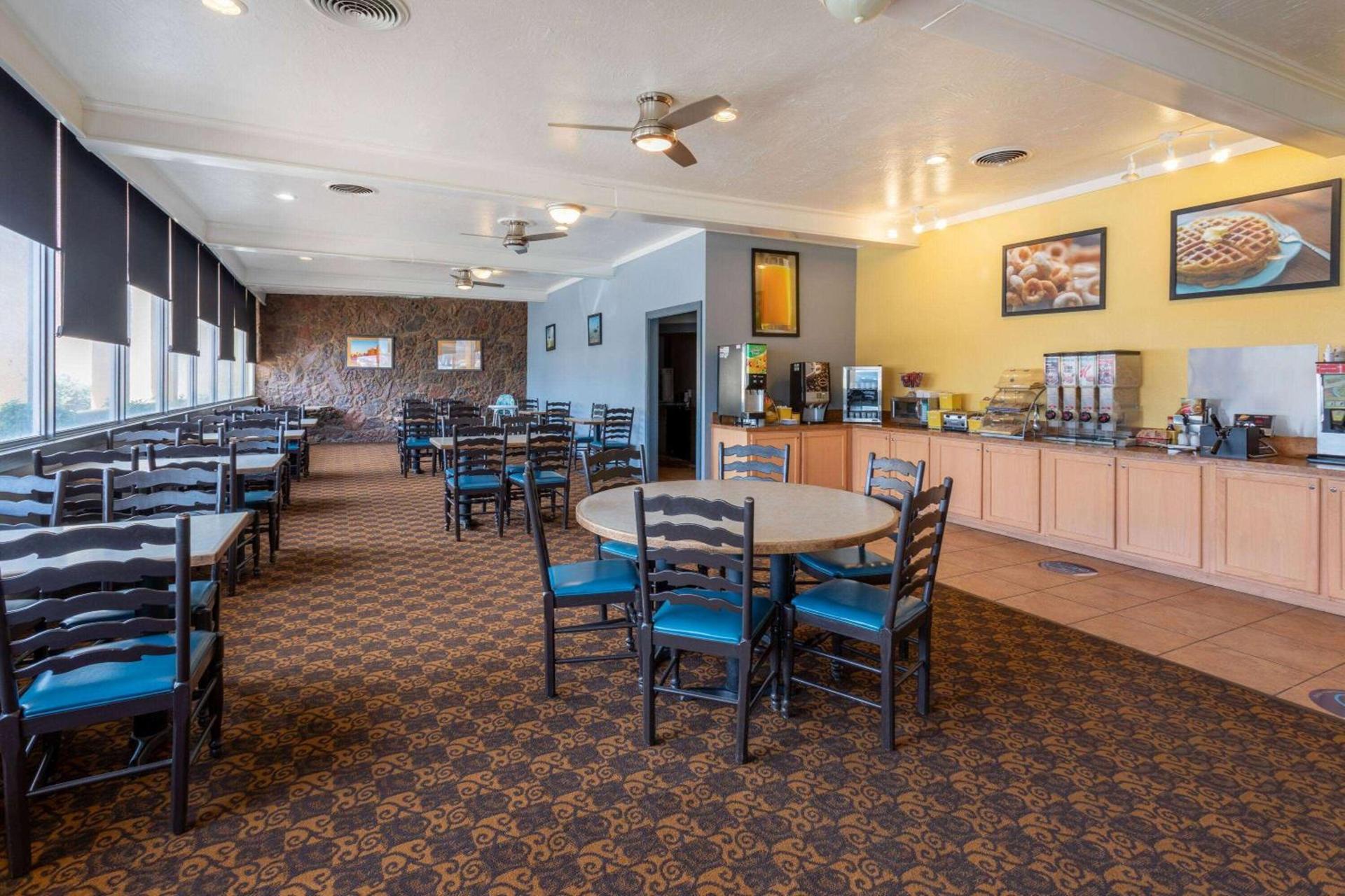 Days Inn & Suites by Wyndham Clovis photo 27