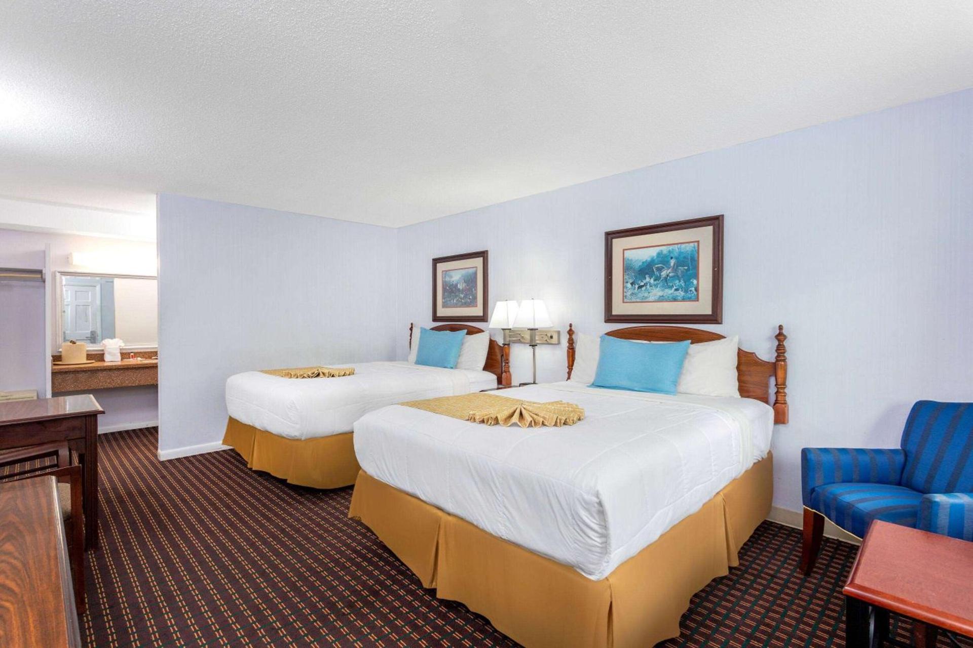Travelodge by Wyndham Cape Cod Area photo 14