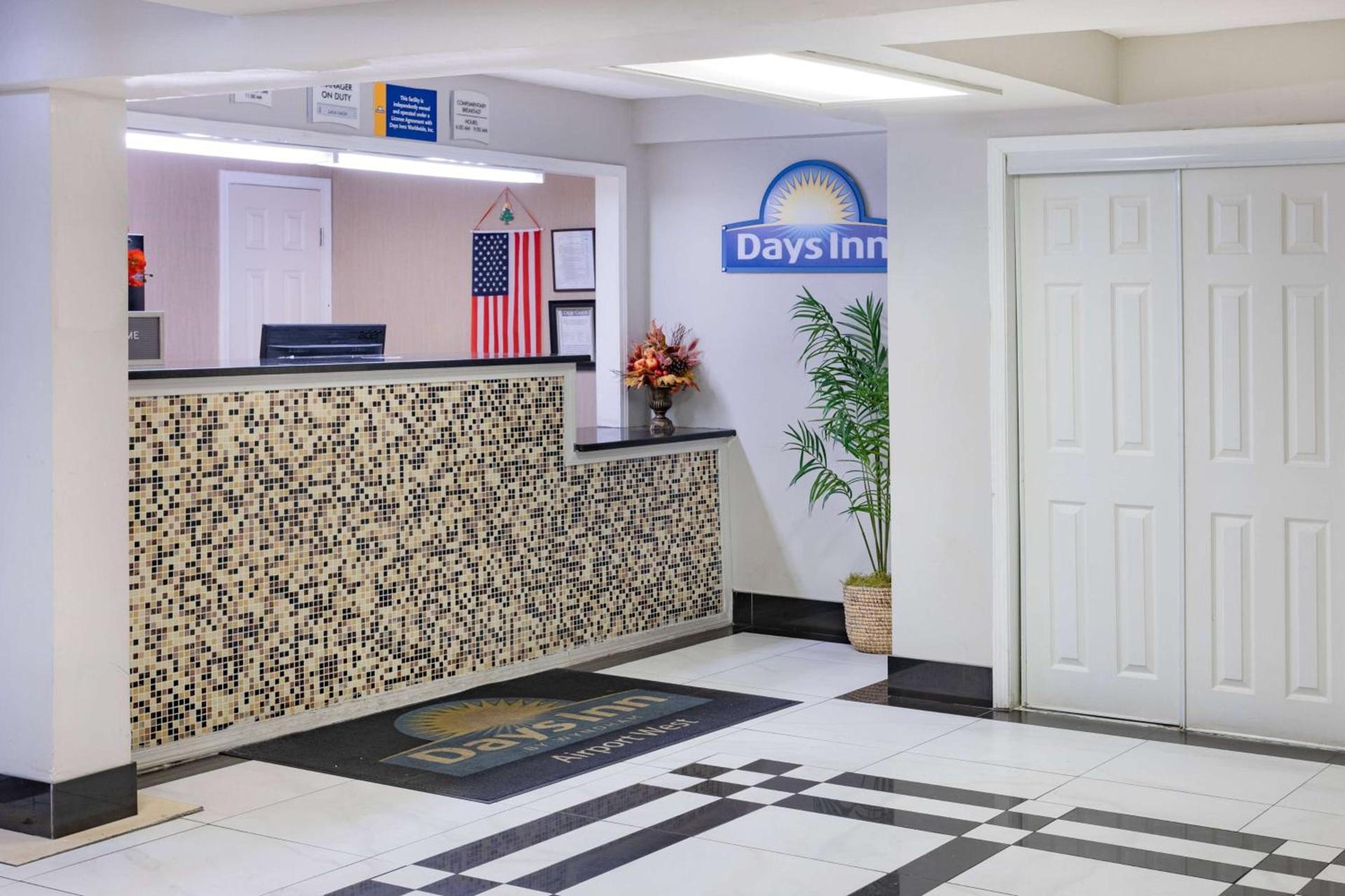 Days Inn by Wyndham Hartsfield Jackson Atlanta Airport West photo 4