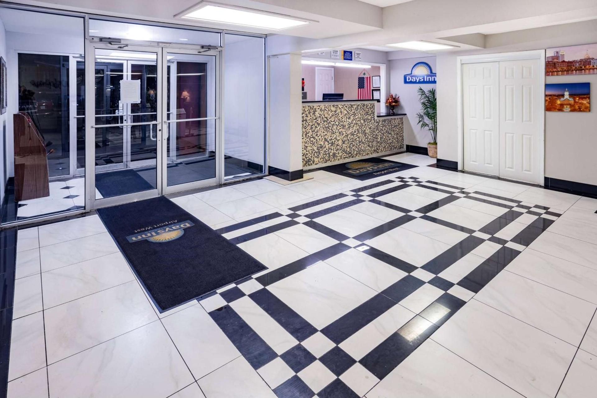 Days Inn by Wyndham Hartsfield Jackson Atlanta Airport West photo 5