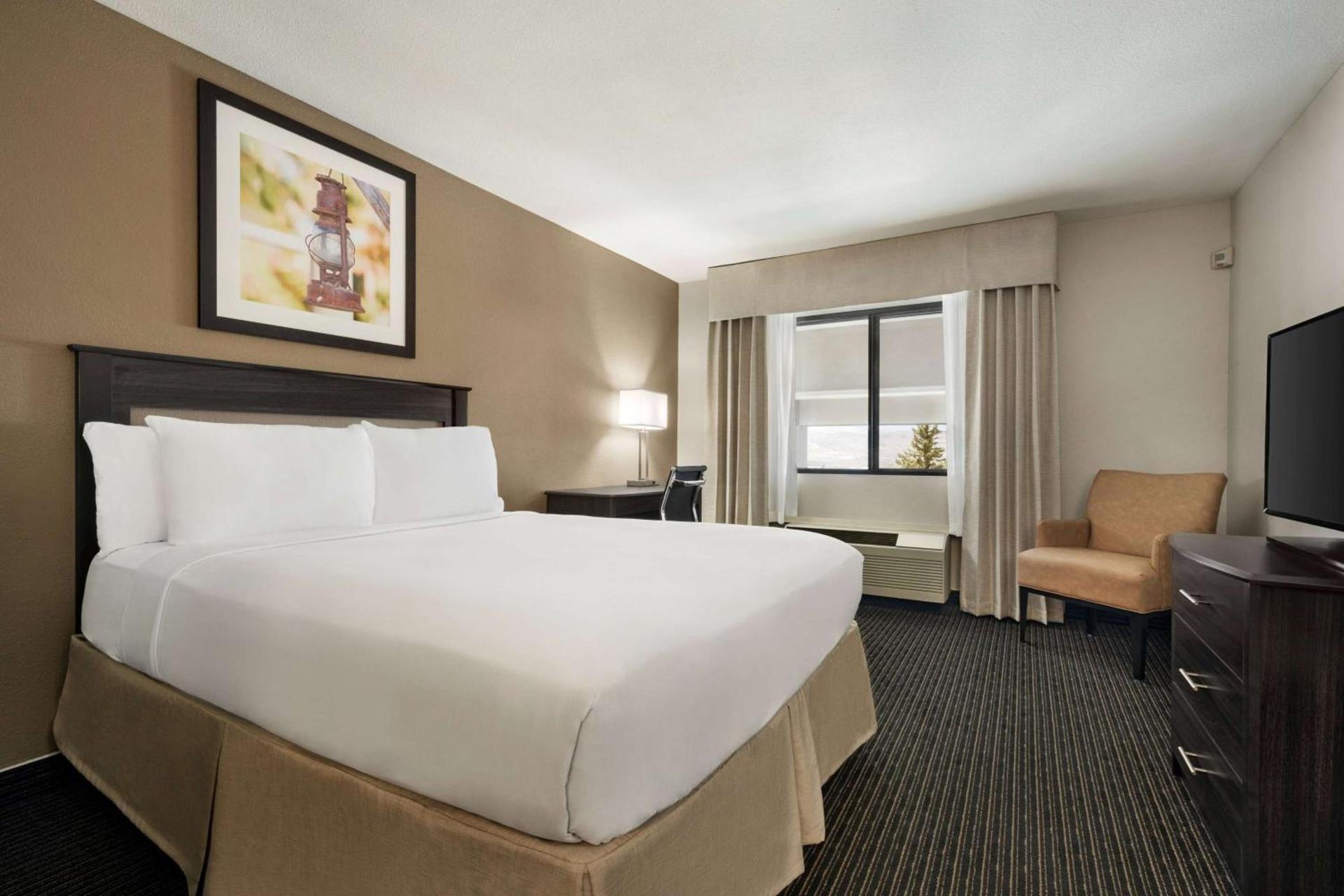 Baymont by Wyndham Elko photo 13