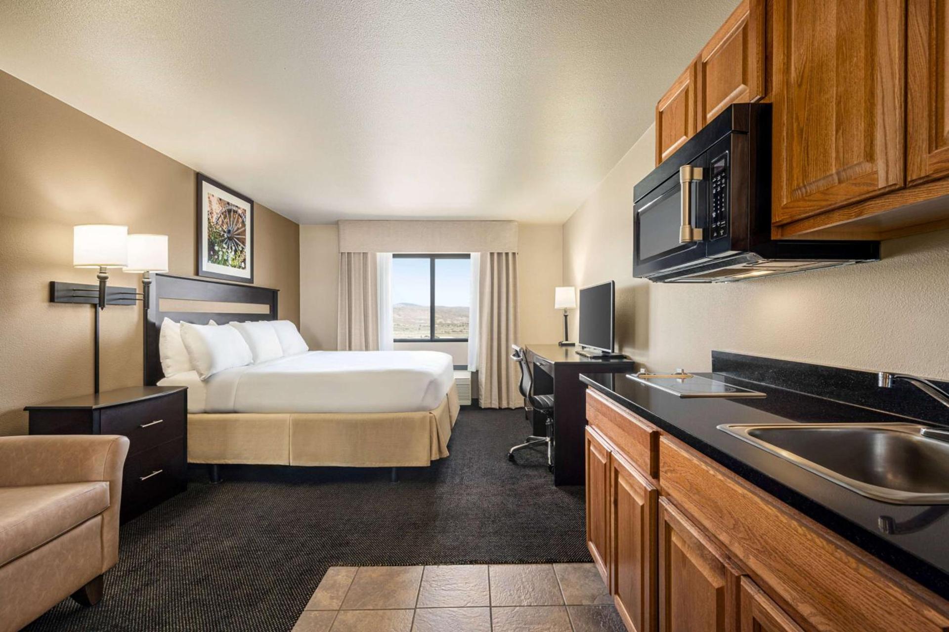Baymont by Wyndham Elko photo 19