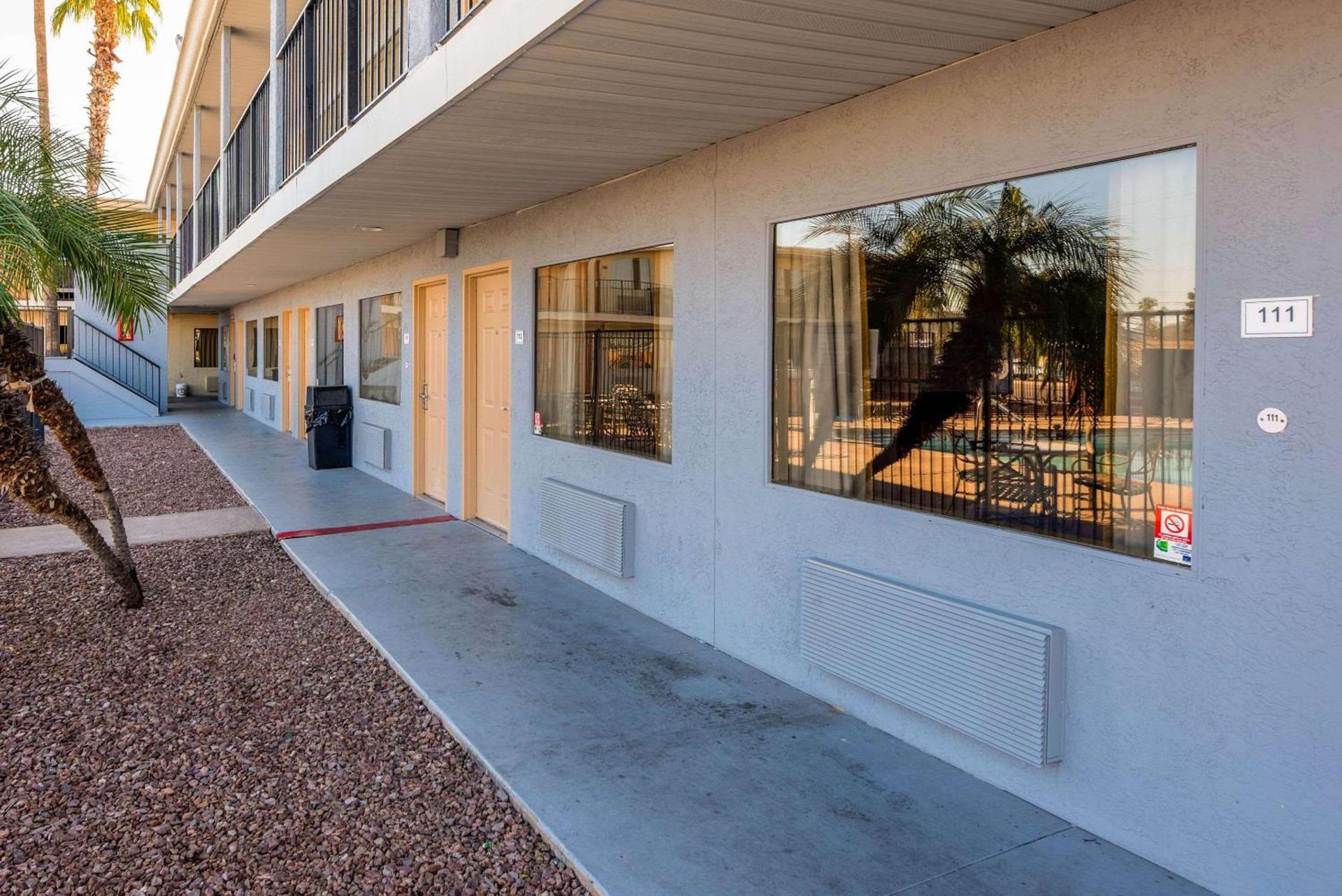 Rodeway Inn Phoenix North I-17 photo 8