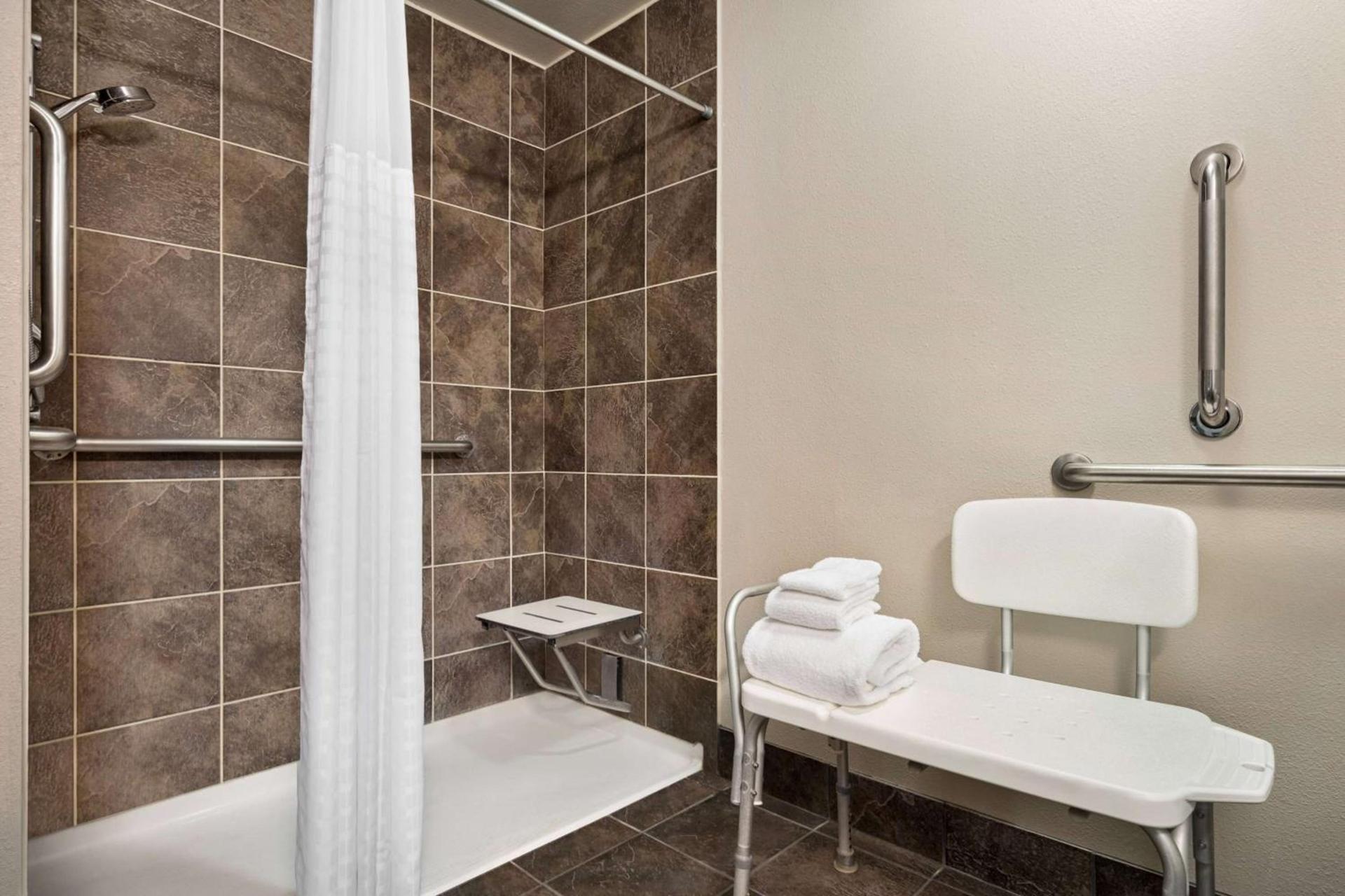 Baymont by Wyndham Elko photo 22