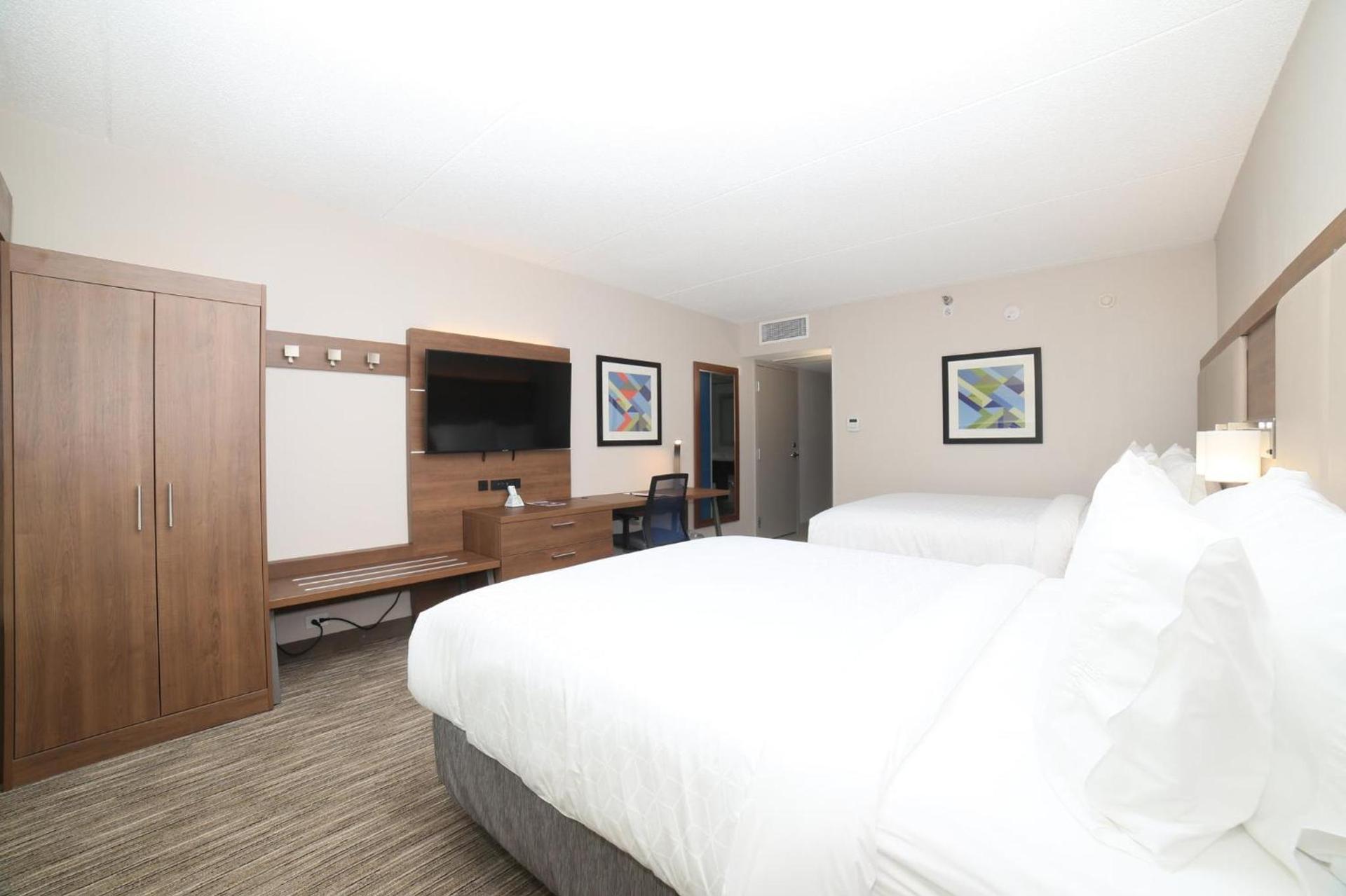 Holiday Inn Express Naperville by IHG photo 7
