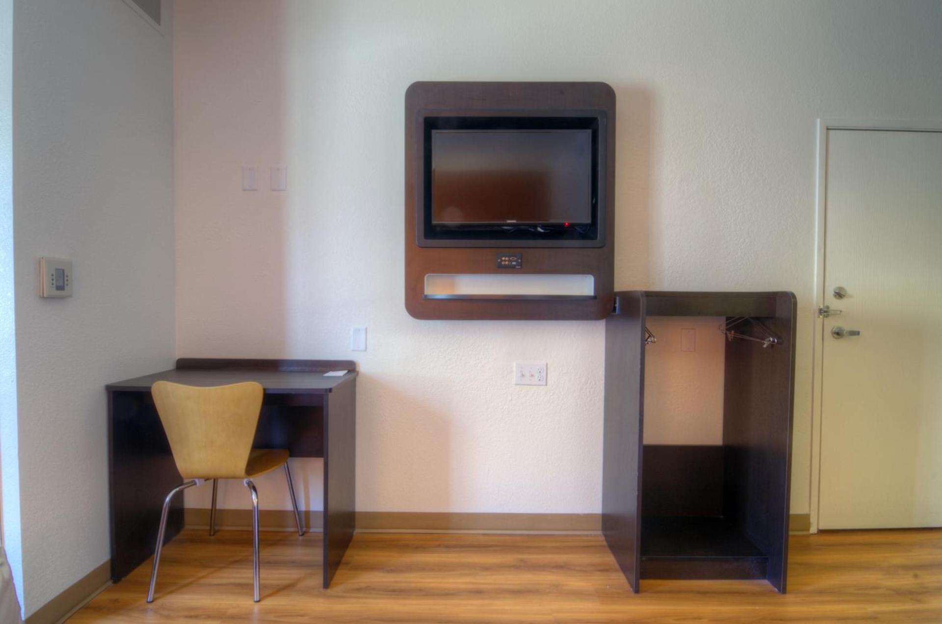 Motel 6-Orlando, FL - International Dr photo 34