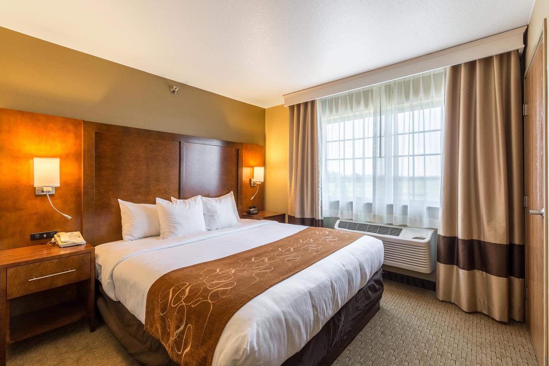 Comfort Suites Burlington photo 11