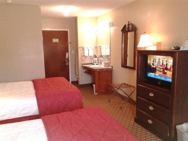 Rest Inn Fort Smith photo 17