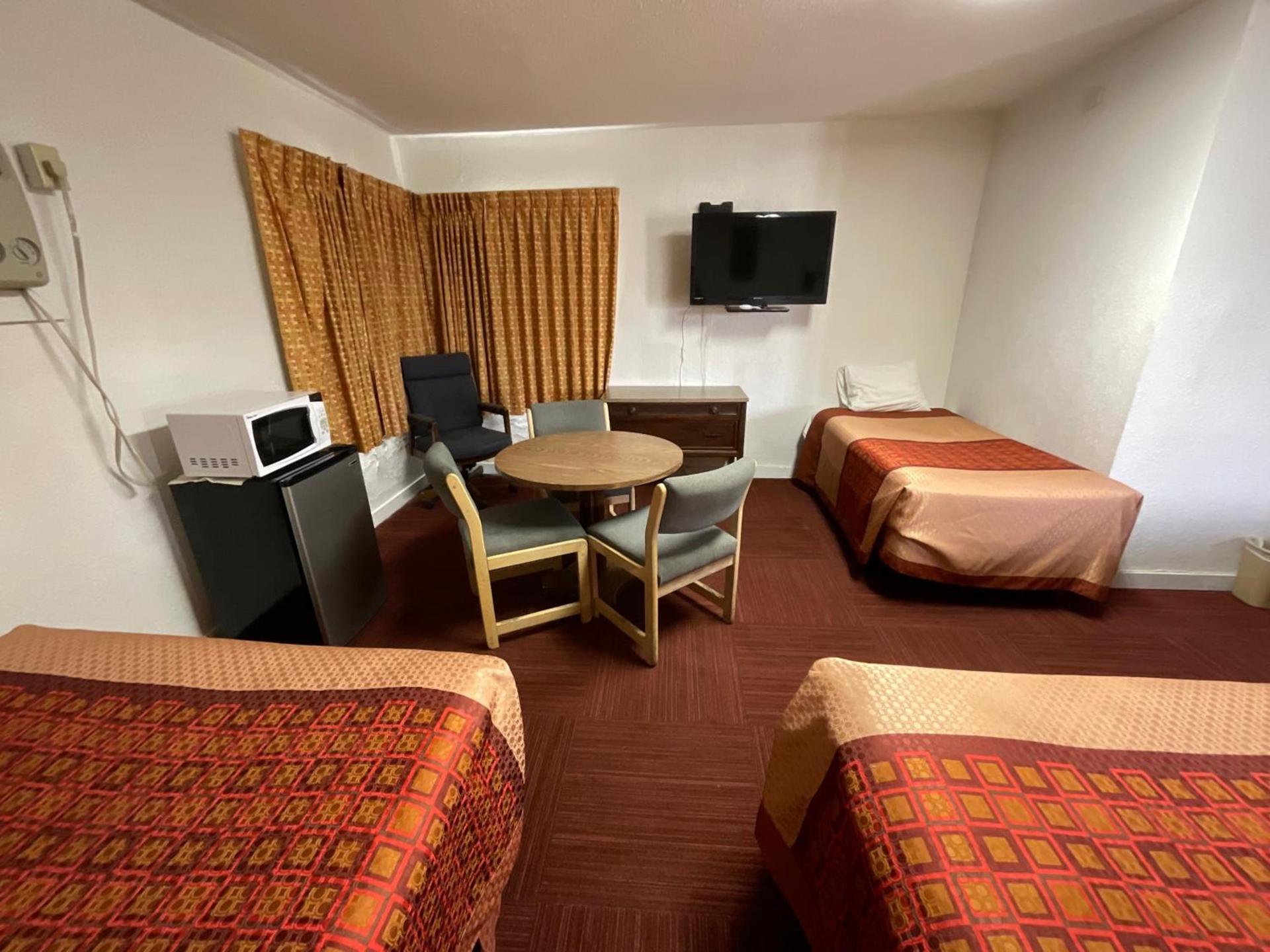 Kansan Motel photo 15