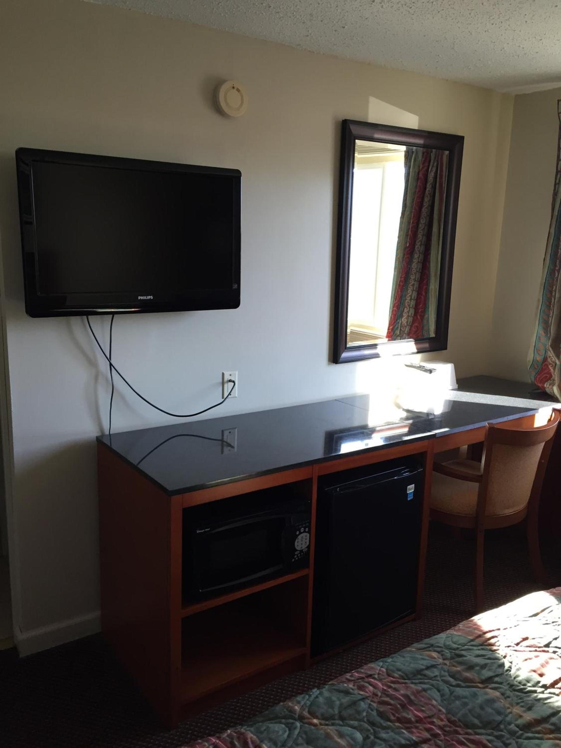 Royal Inn Motel photo 12