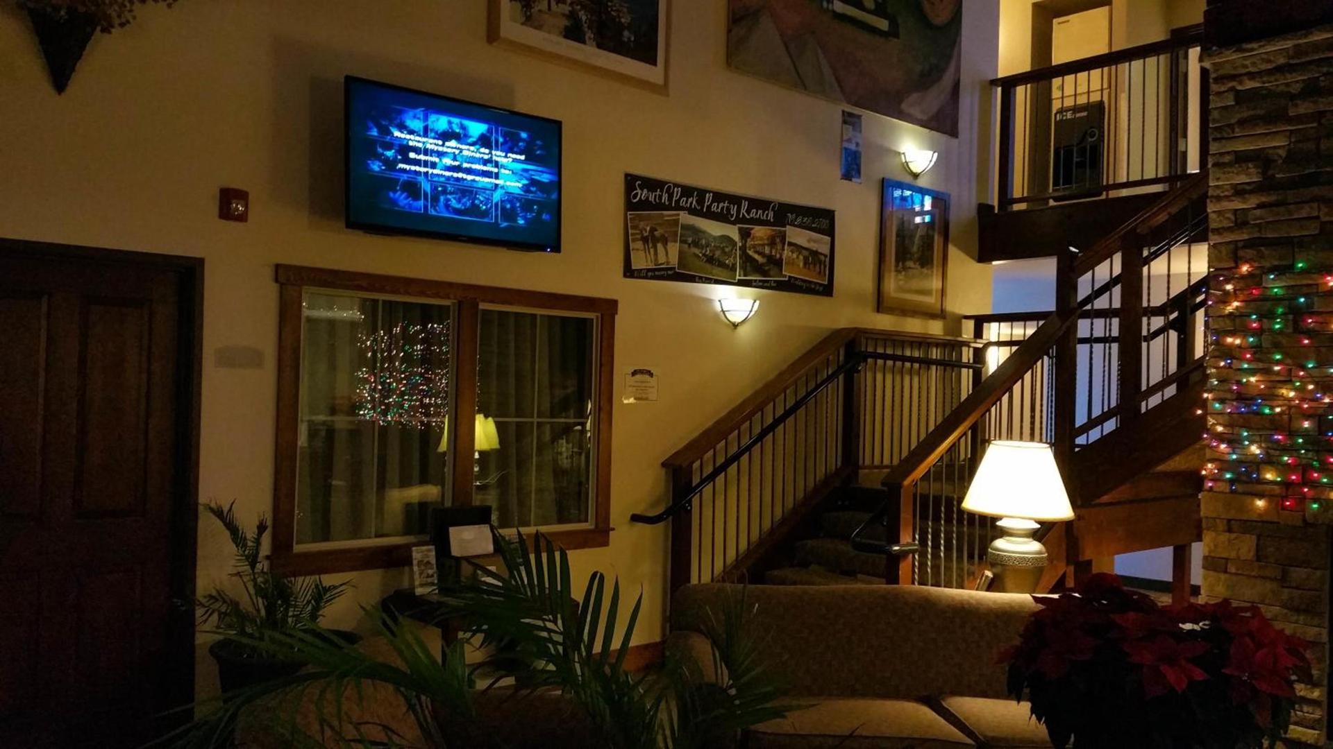 A Riverside Inn Travelodge by Wyndham photo 3