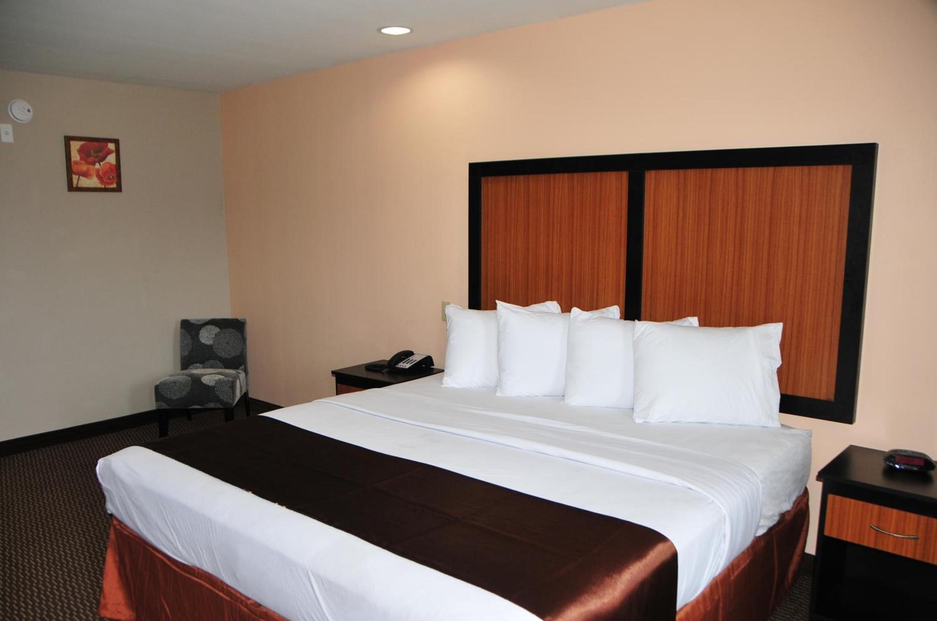 Paradise Inn & Suites photo 20