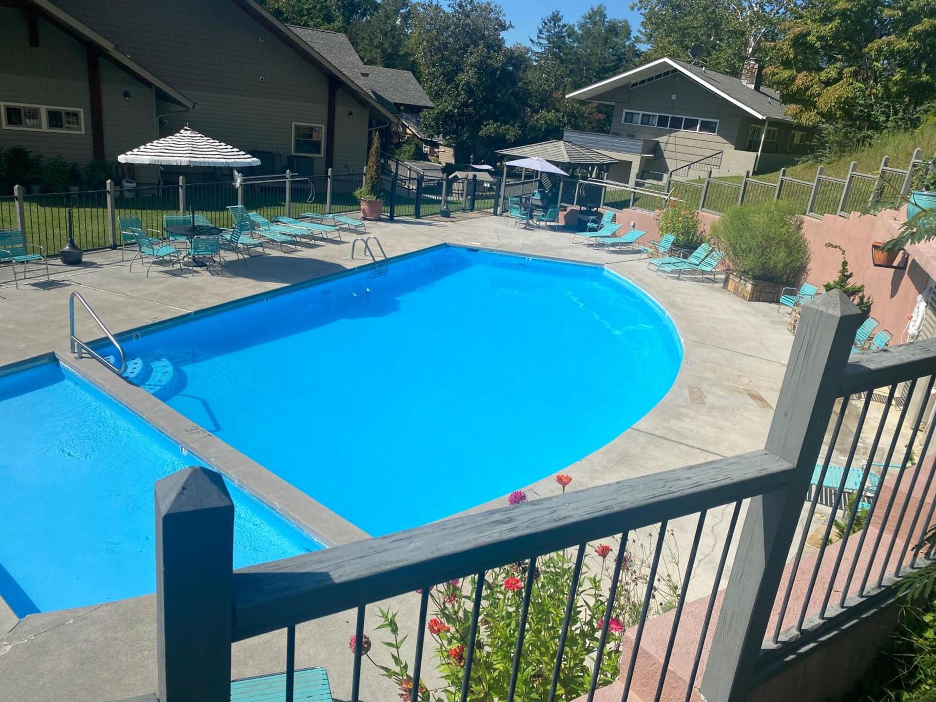 Country Town N' Suites photo 7