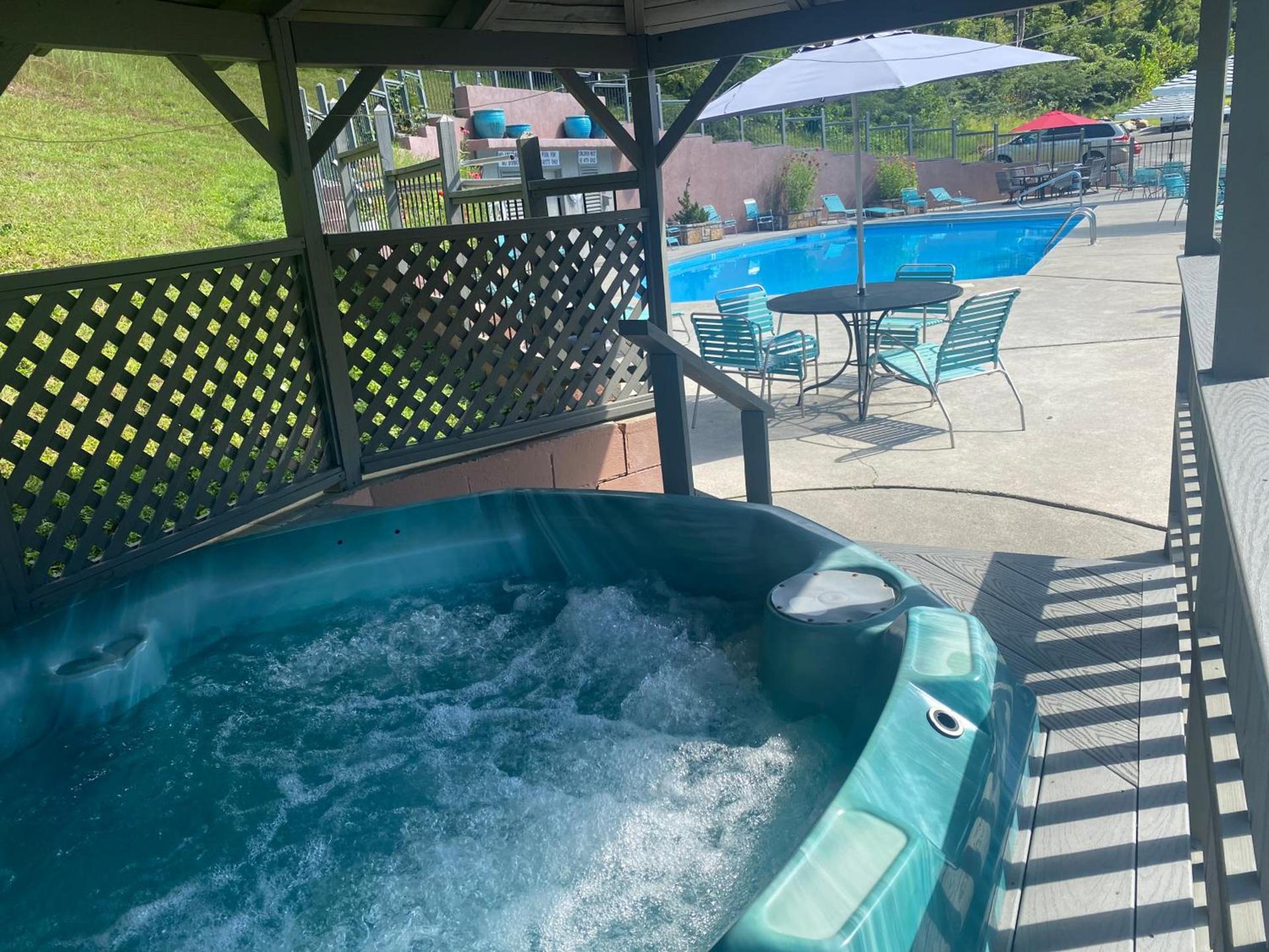Country Town N' Suites photo 4