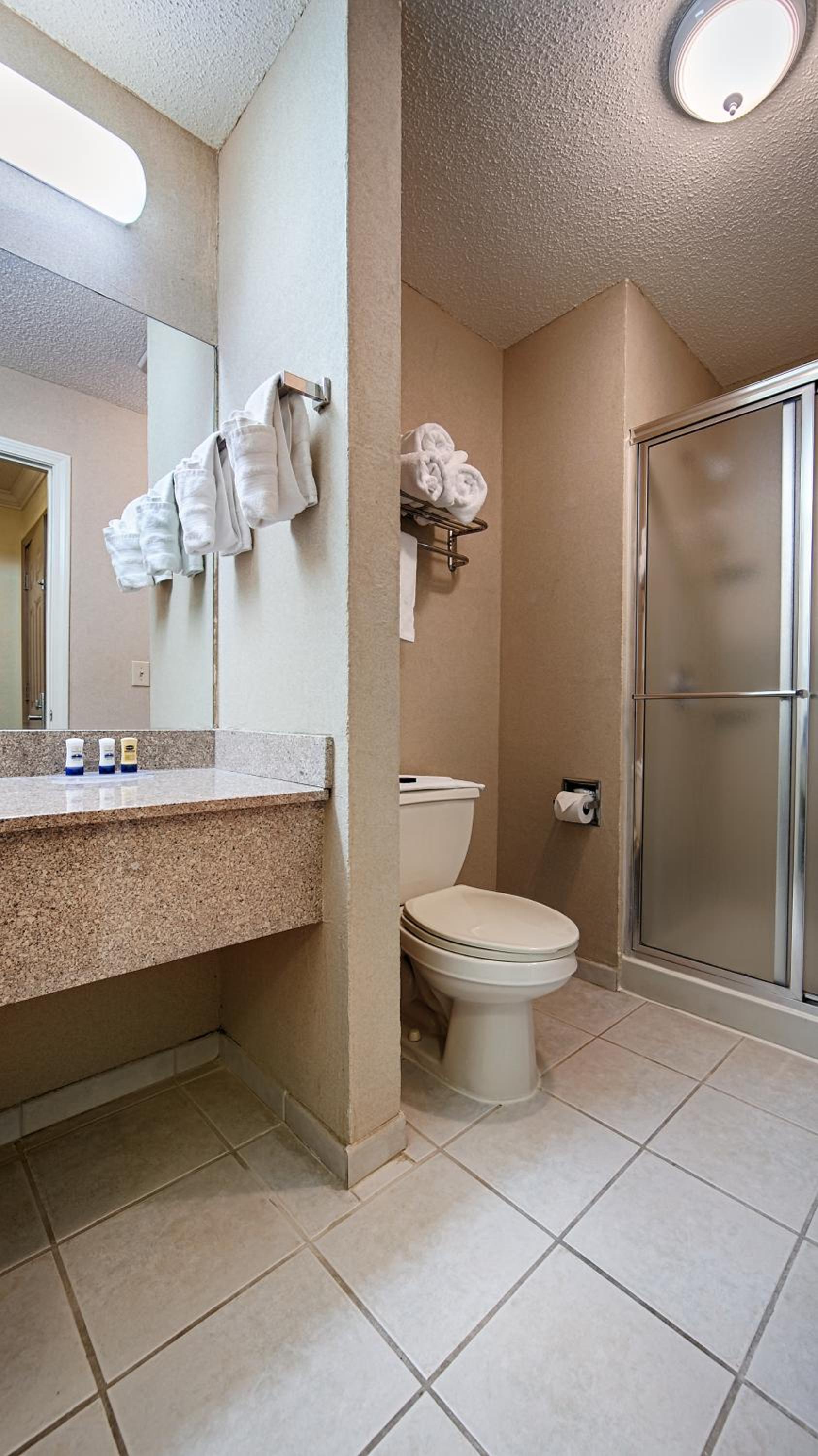Baymont by Wyndham Helen photo 29