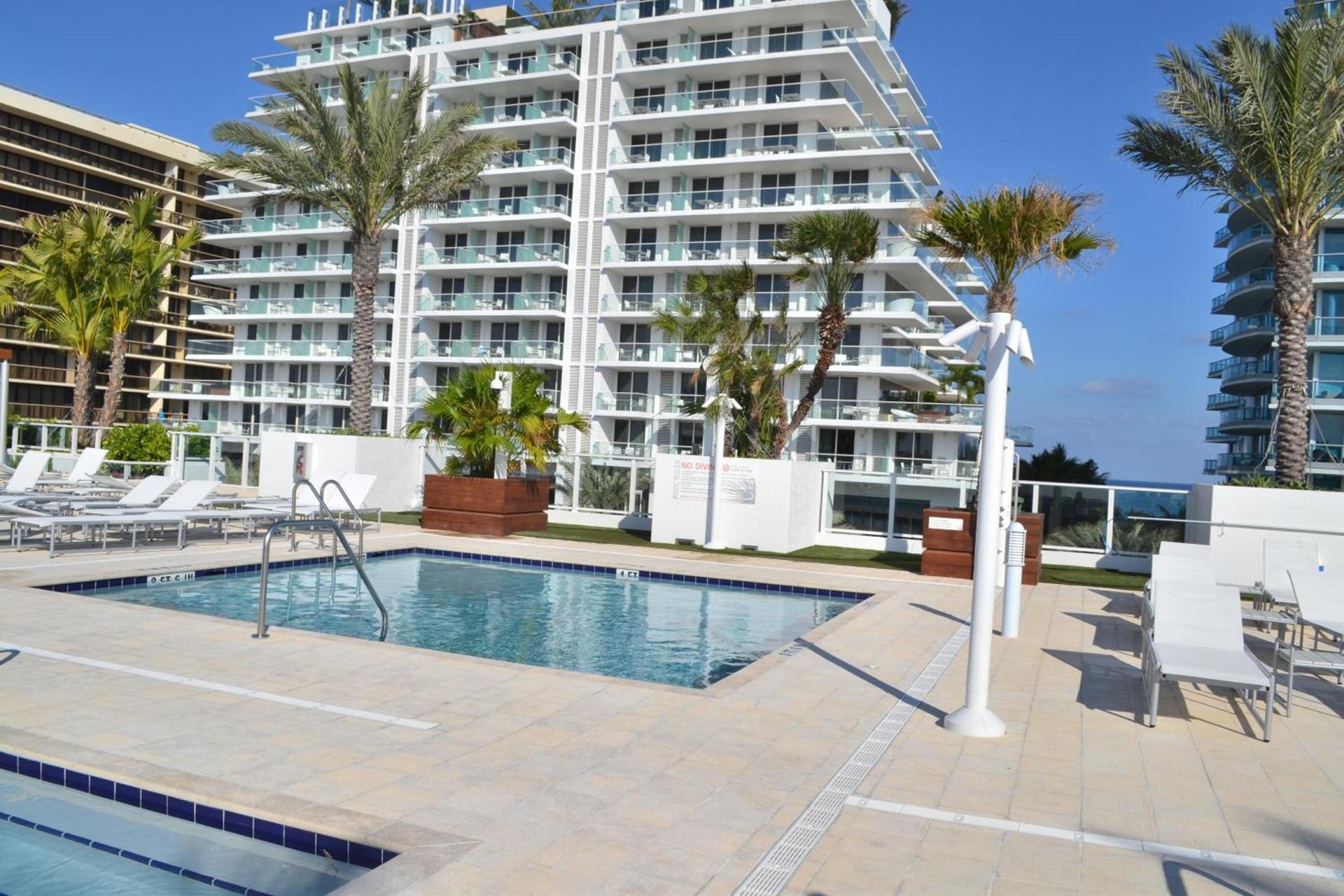 Grand Beach Hotel Surfside West photo 2