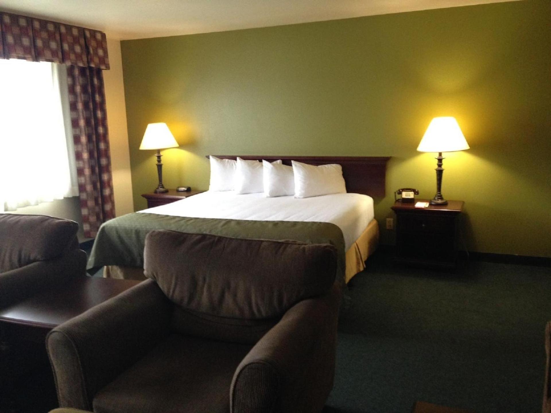 Super 8 by Wyndham McCall photo 50