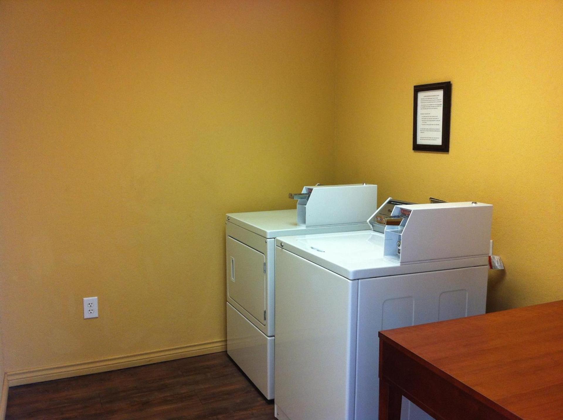 Southern Inn & Suites Lamesa photo 8