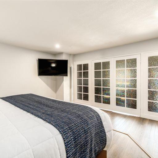 MainStay Suites Moreno Valley Near March Air Reserve Base photo 77