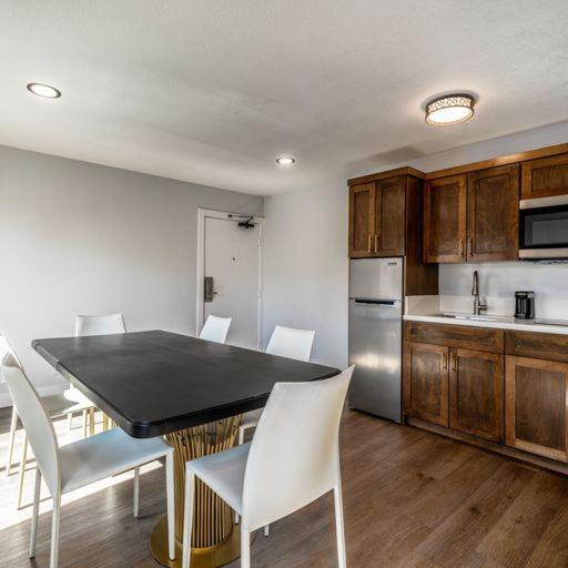 MainStay Suites Moreno Valley Near March Air Reserve Base photo 54