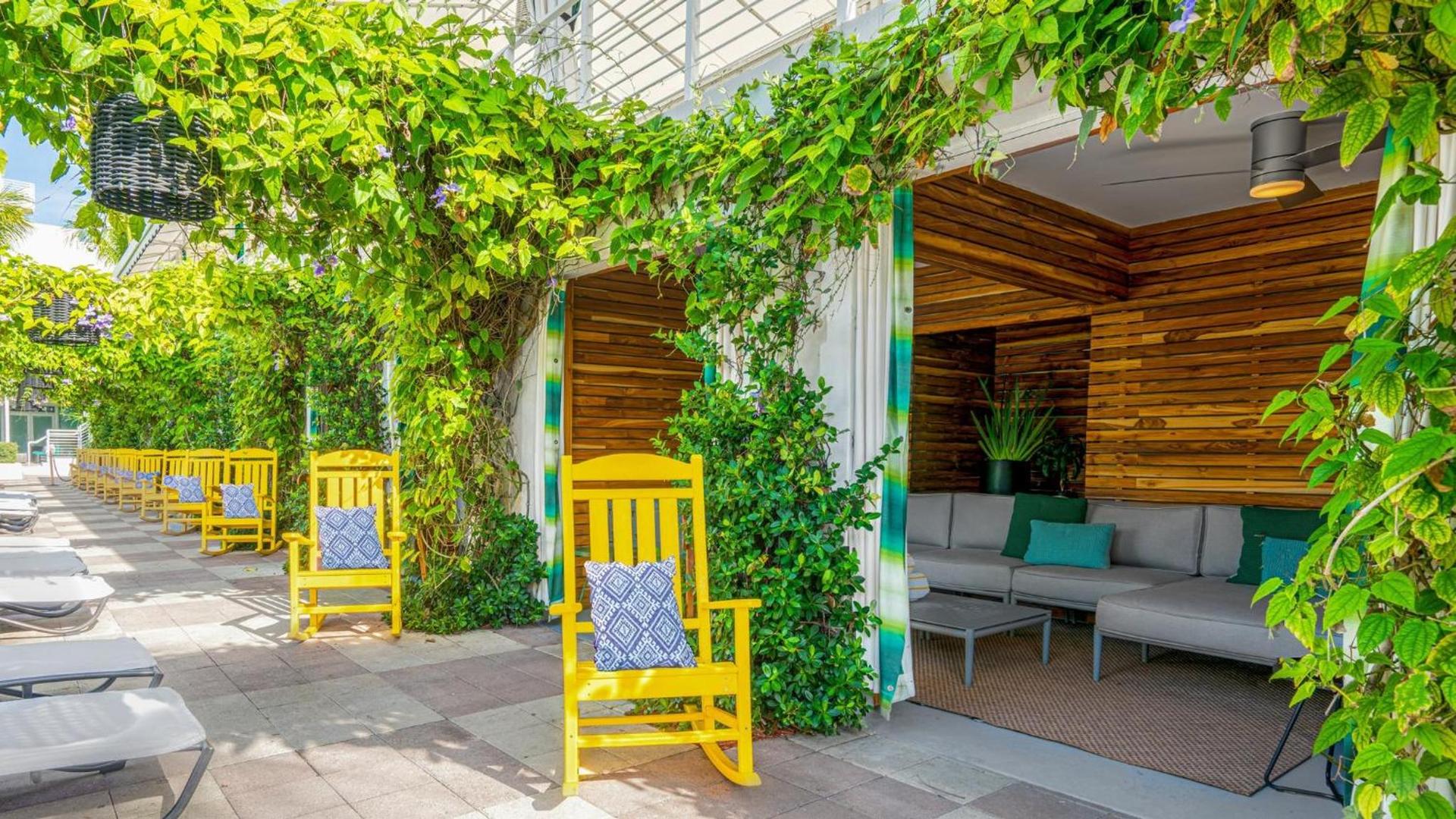 Kimpton Surfcomber Hotel by IHG photo 94
